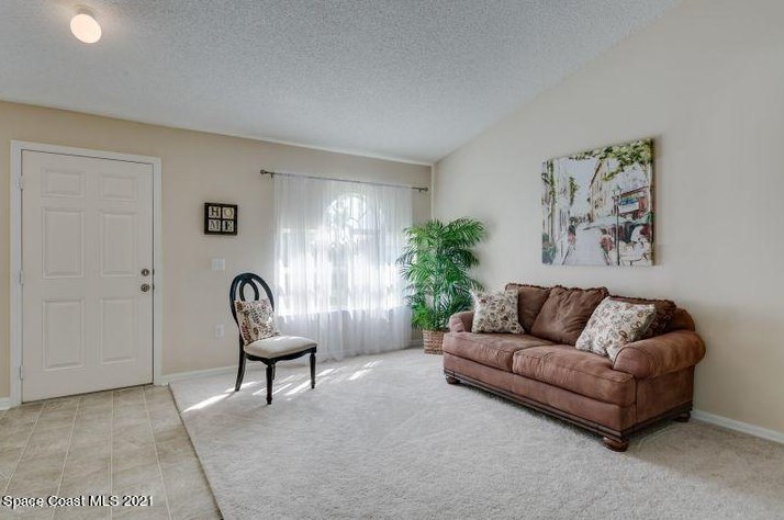 2068 Harbell Ave, Melbourne, FL 32908-1415