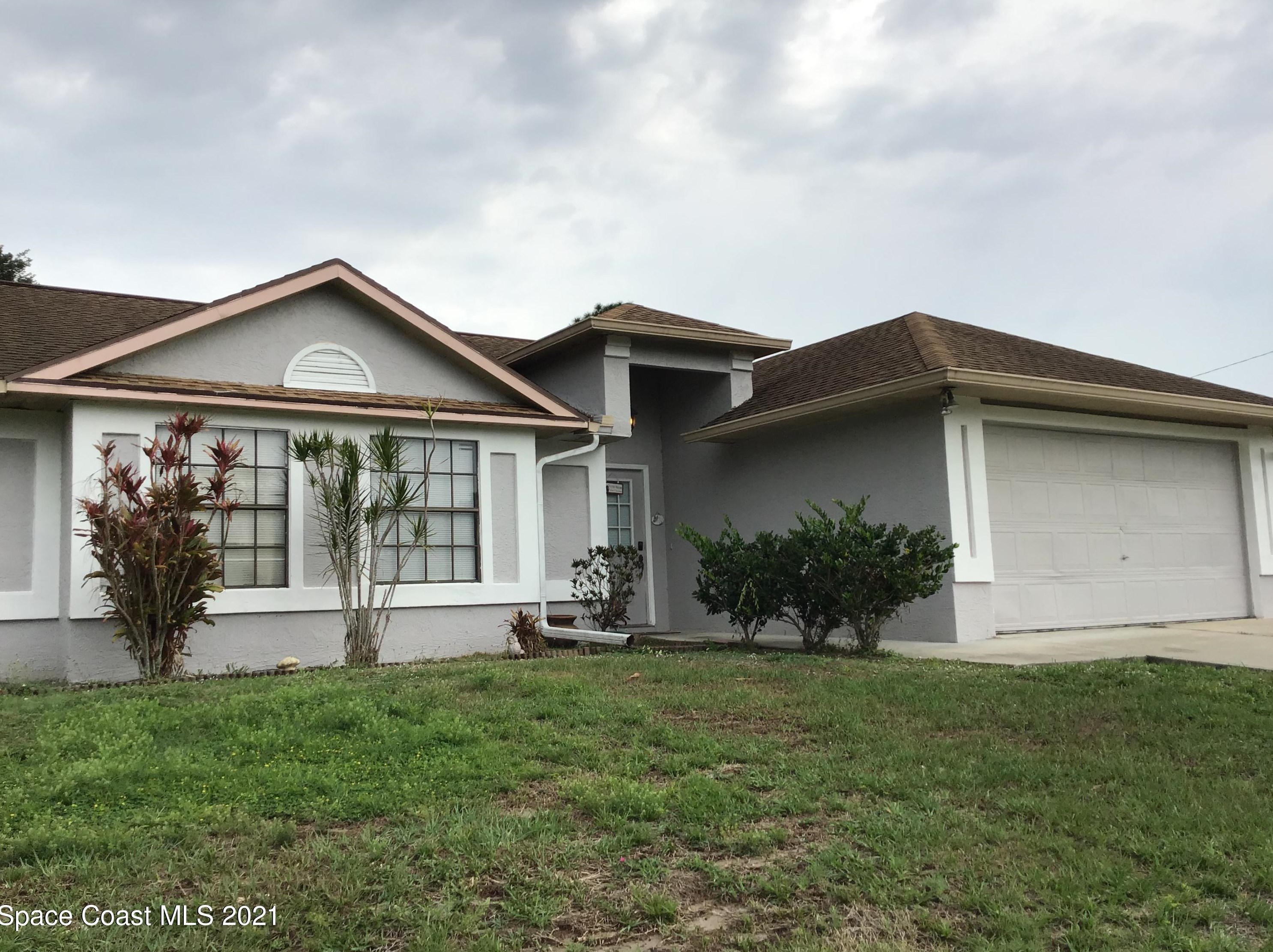 1675 Zaffer St, Melbourne, FL 32907-8626