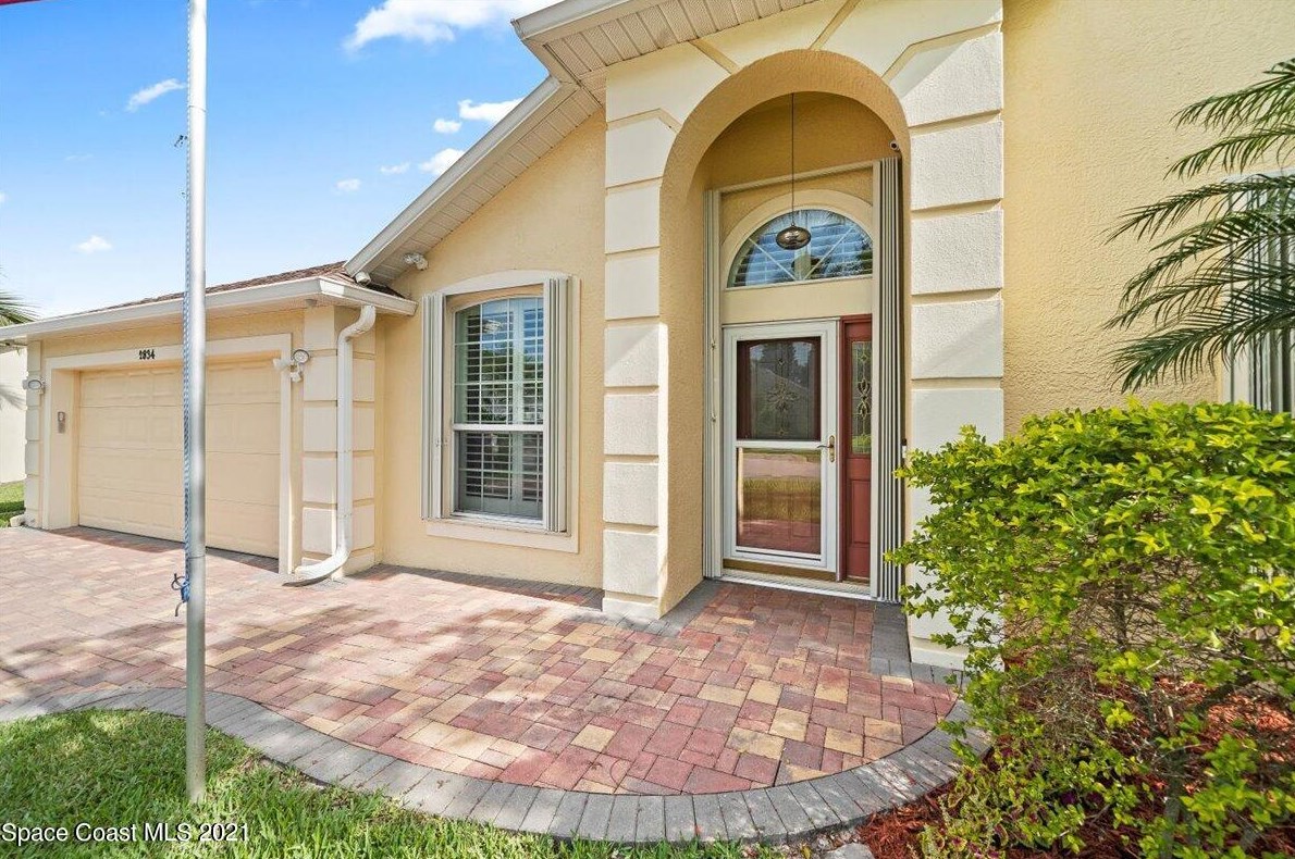 2834 Mariah Dr, Melbourne, FL 32940-7165