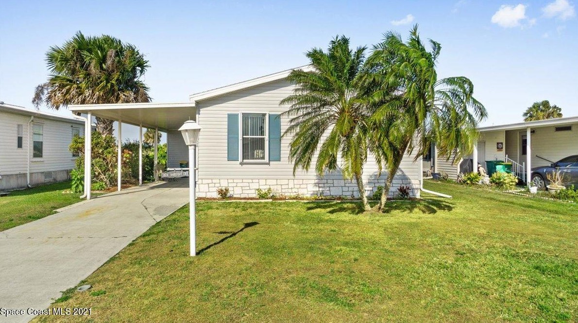 1124 Barefoot Cir, Sebastian, FL 32976