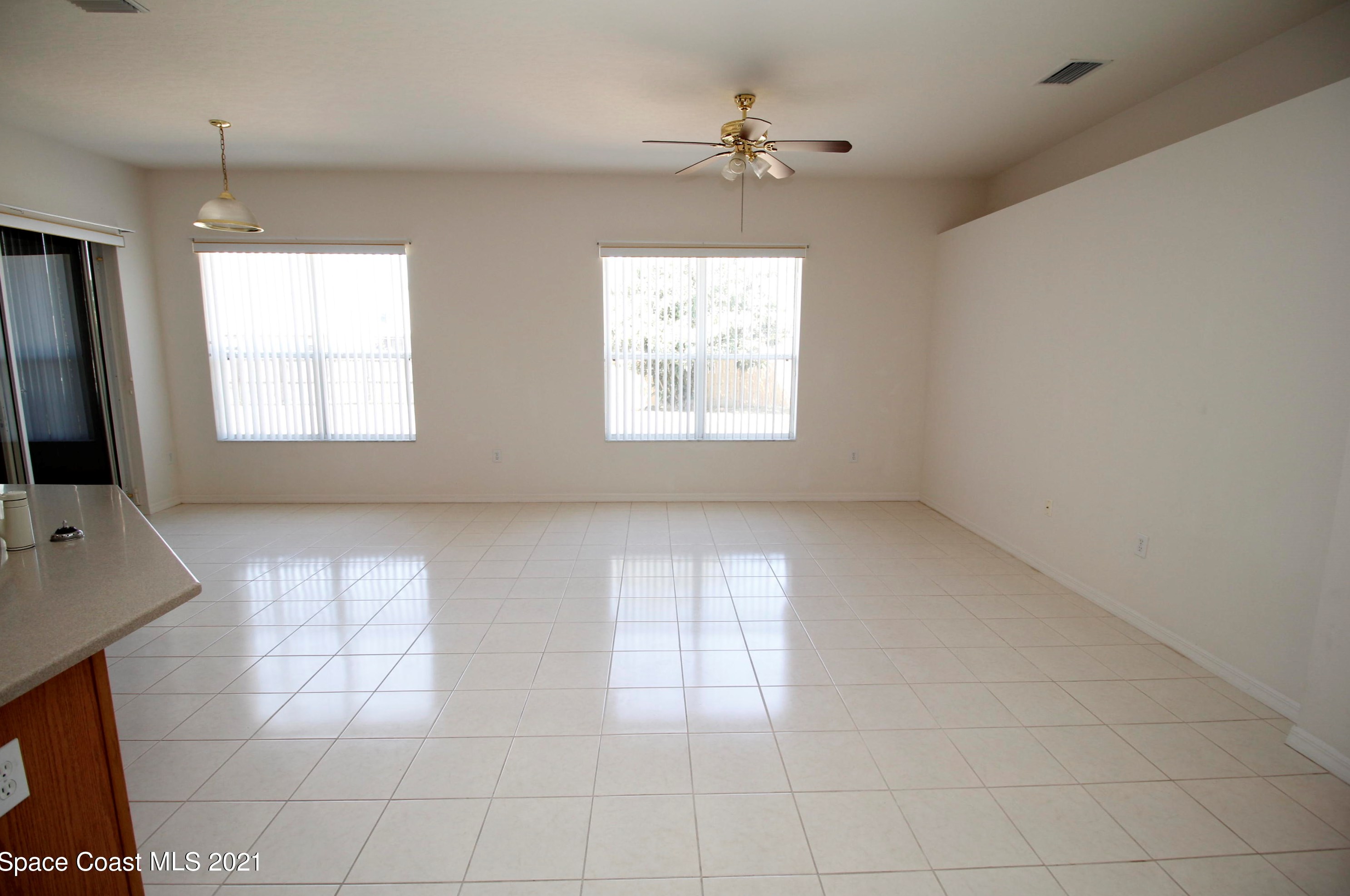 739 Simon St Se, Melbourne, FL 32909