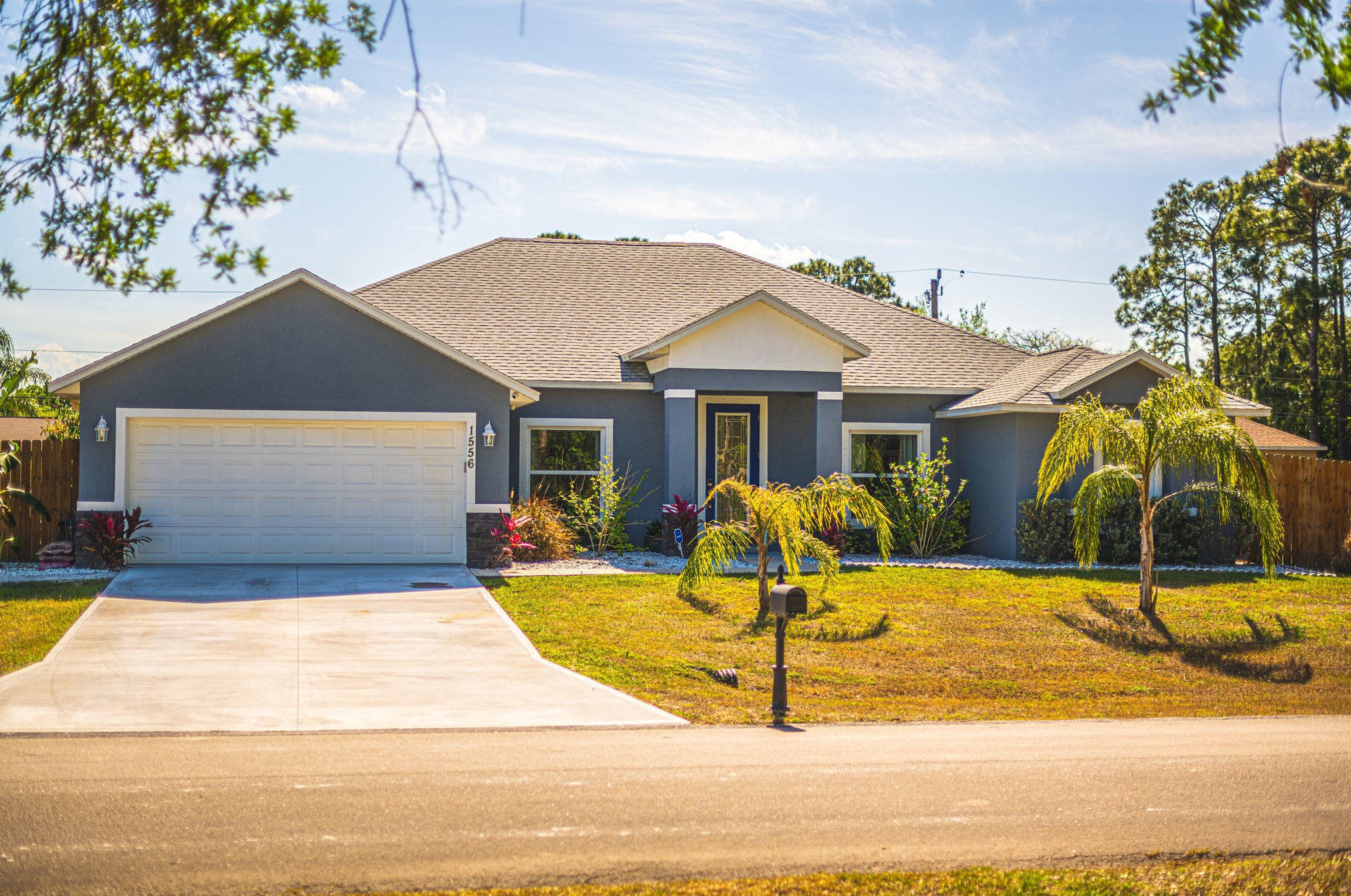 1556 Summit Rd, Melbourne, FL 32909-5239