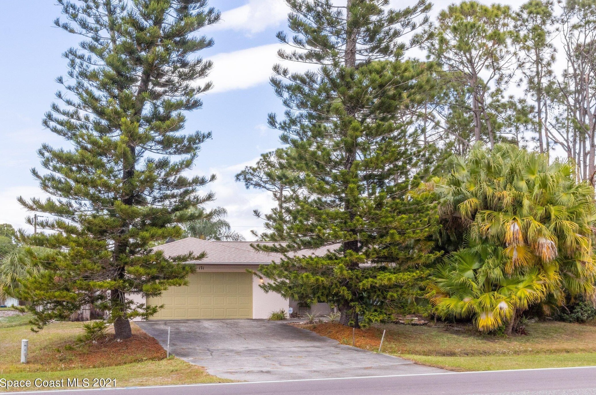 171 Emerson Dr, Melbourne, FL 32907-7860