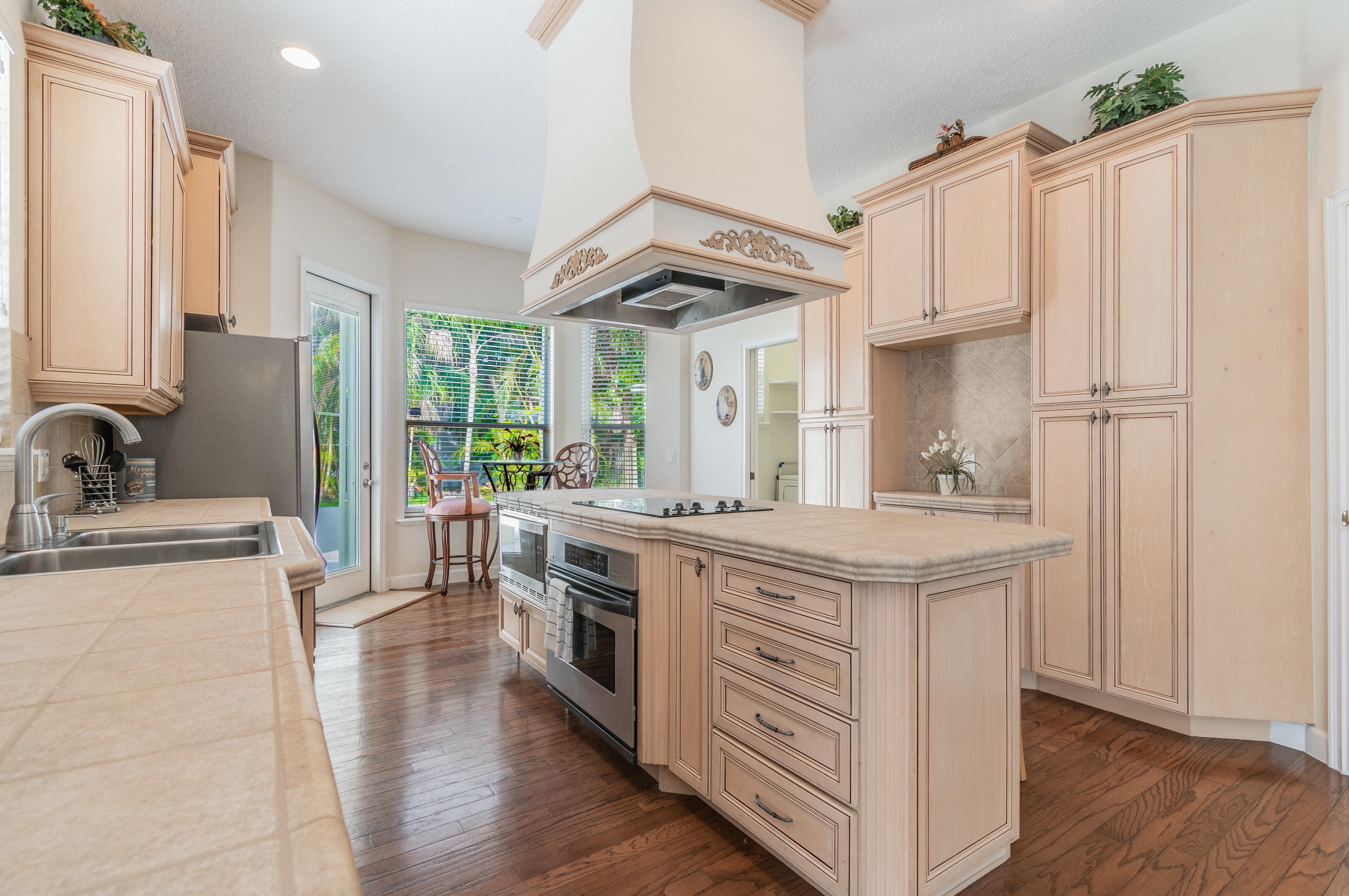 421 6th Ave, Melbourne FL  32903-4302 exterior