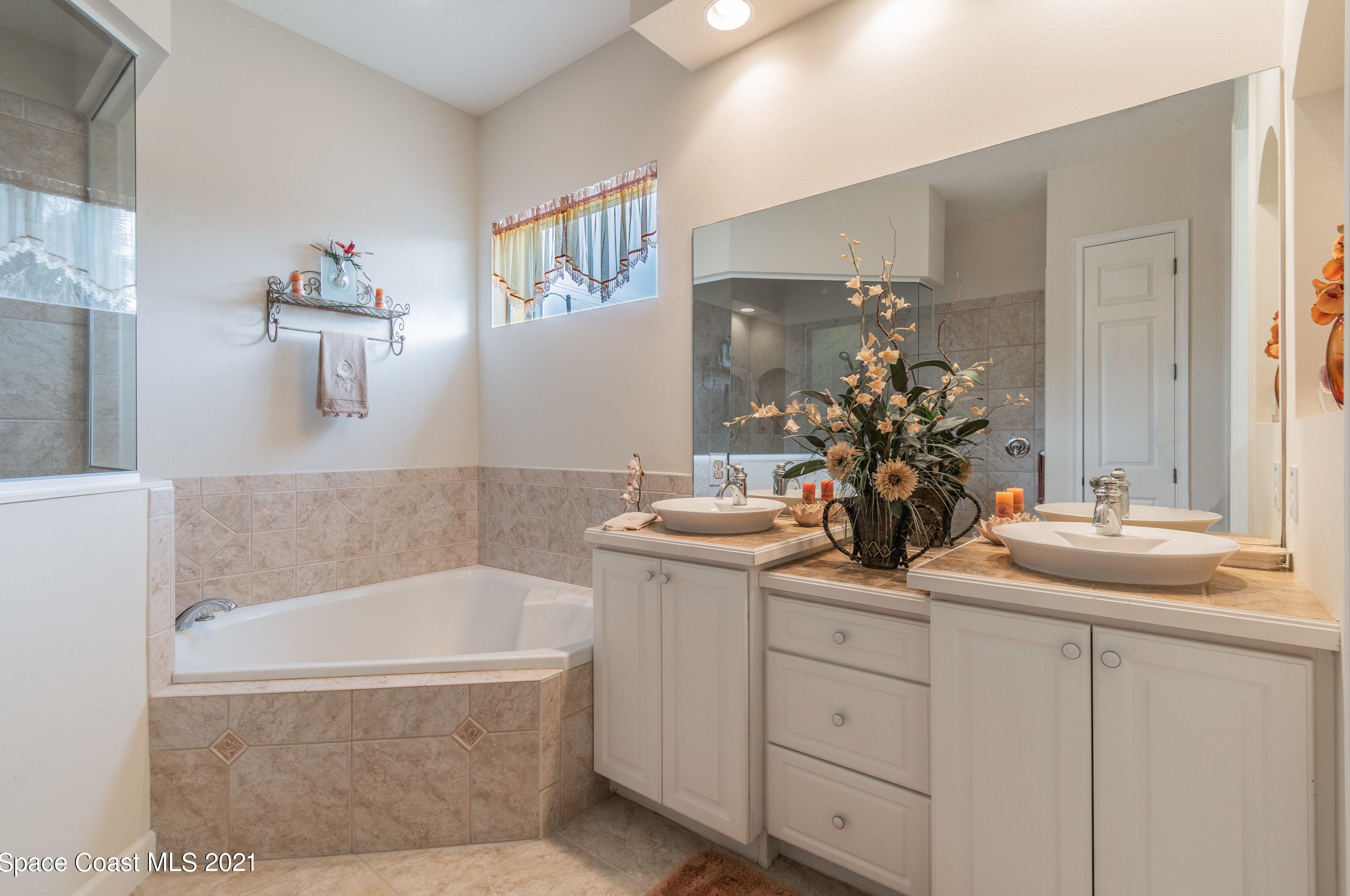 421 6th Ave, Melbourne FL  32903-4302 exterior