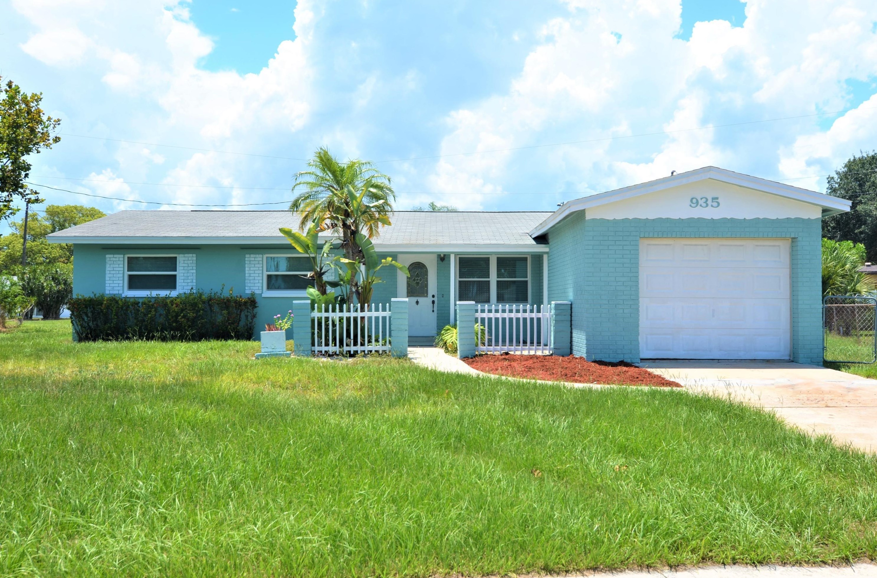 935 Courtenay Pkwy, Merritt Island, FL 32952-5080