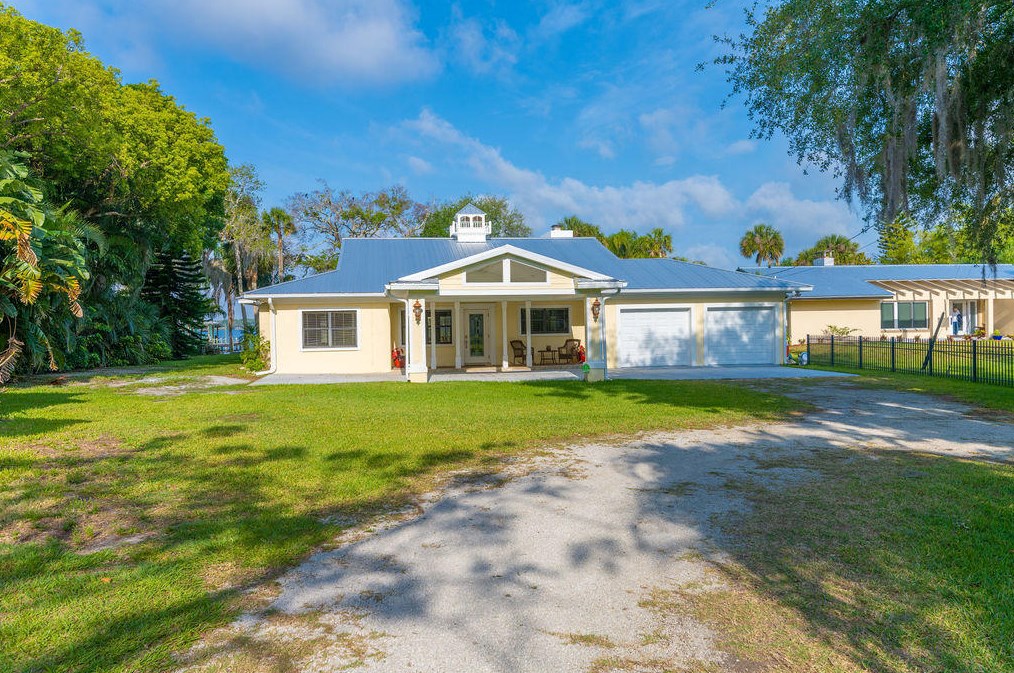 620 Lucas Pl, Merritt Island, FL 32953
