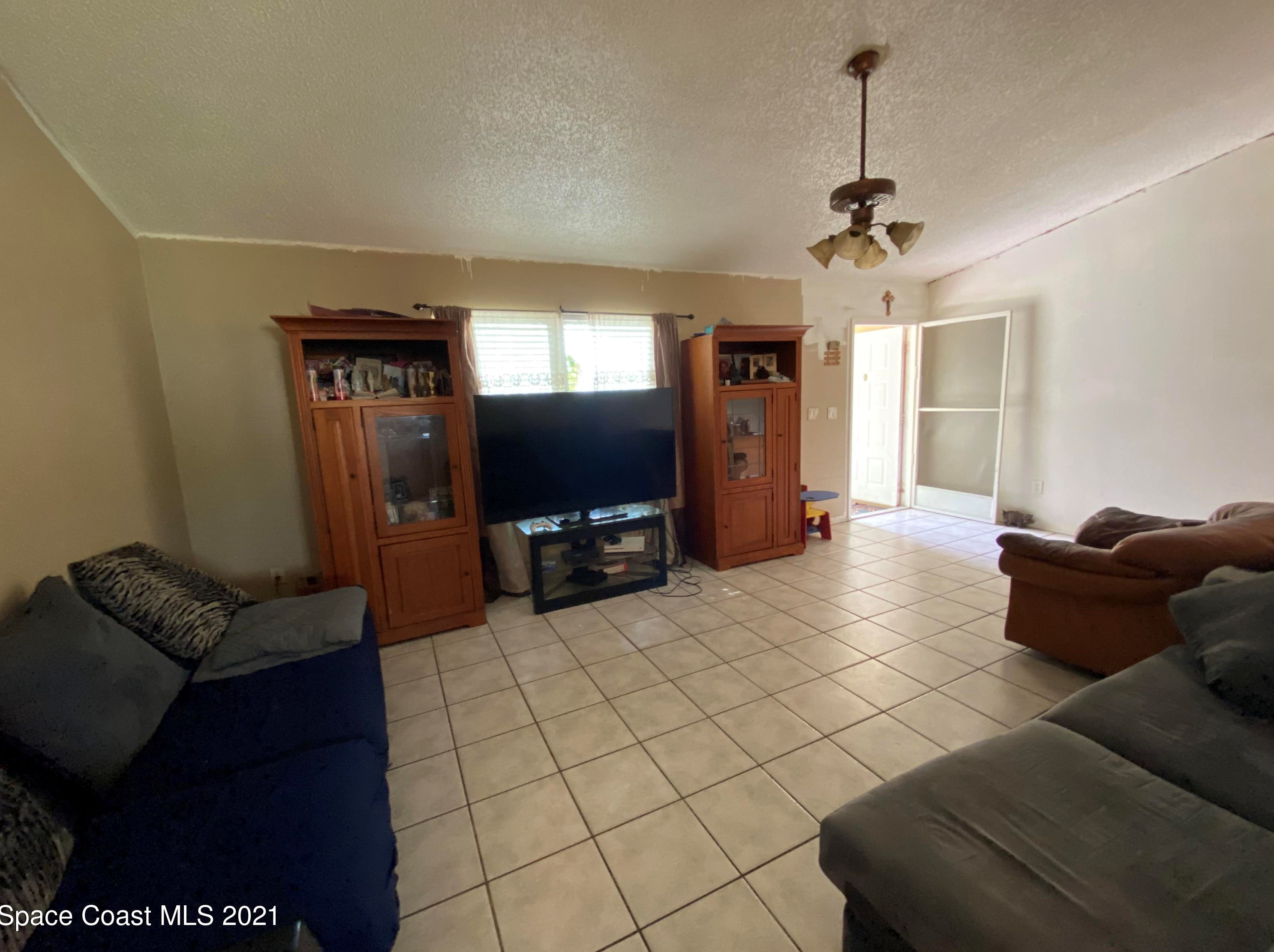 539 Galilean Ave, Melbourne, FL 32909-4620