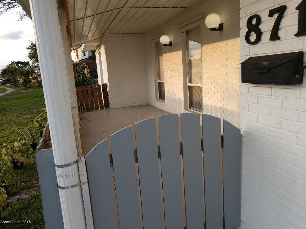 871 Edwards St Ne, Melbourne, FL 32905