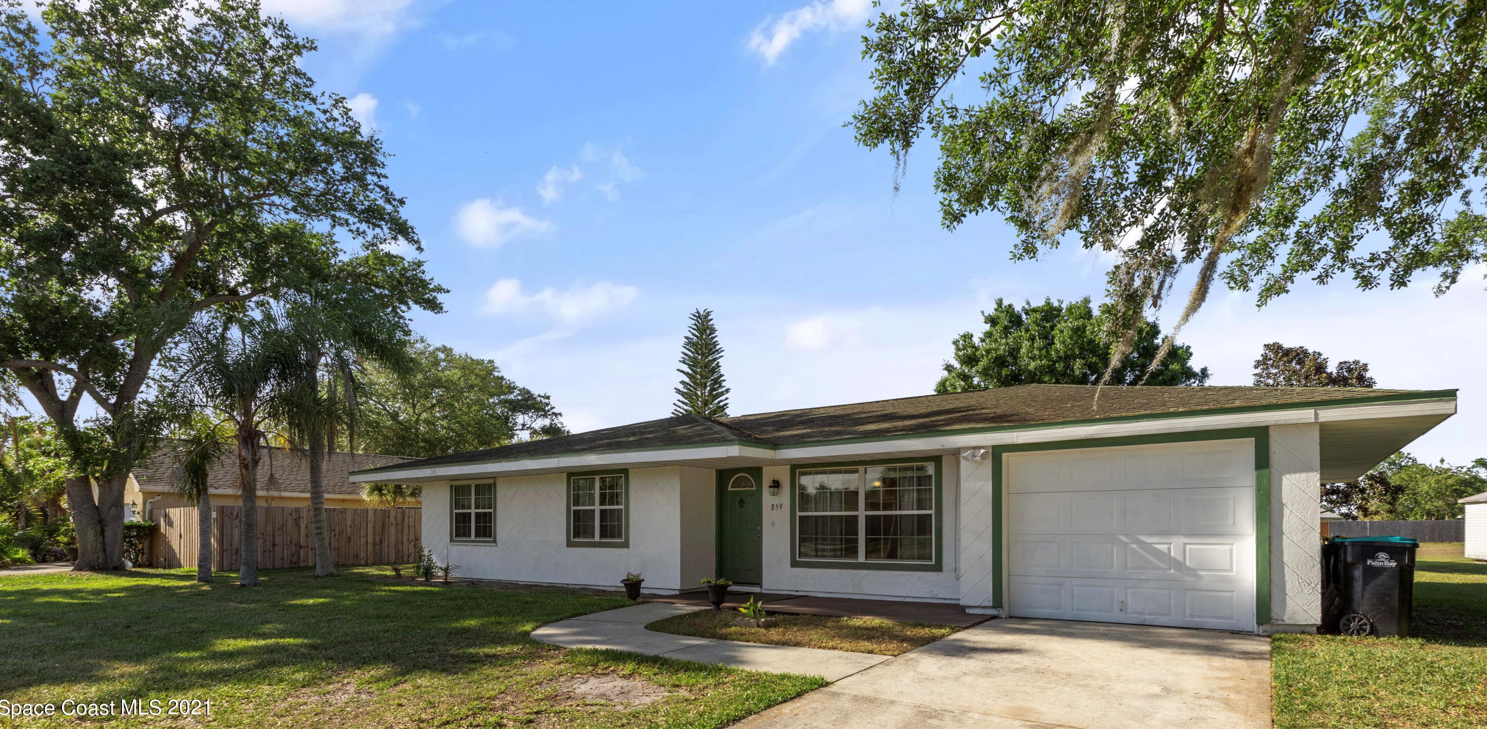 859 Riviera Dr, Melbourne, FL 32905-4437