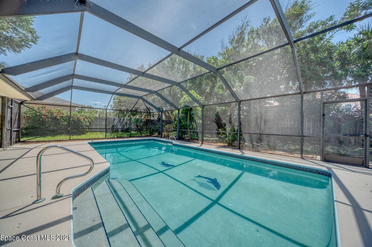127 Sand Dollar Rd, Melbourne, FL 32903-2319