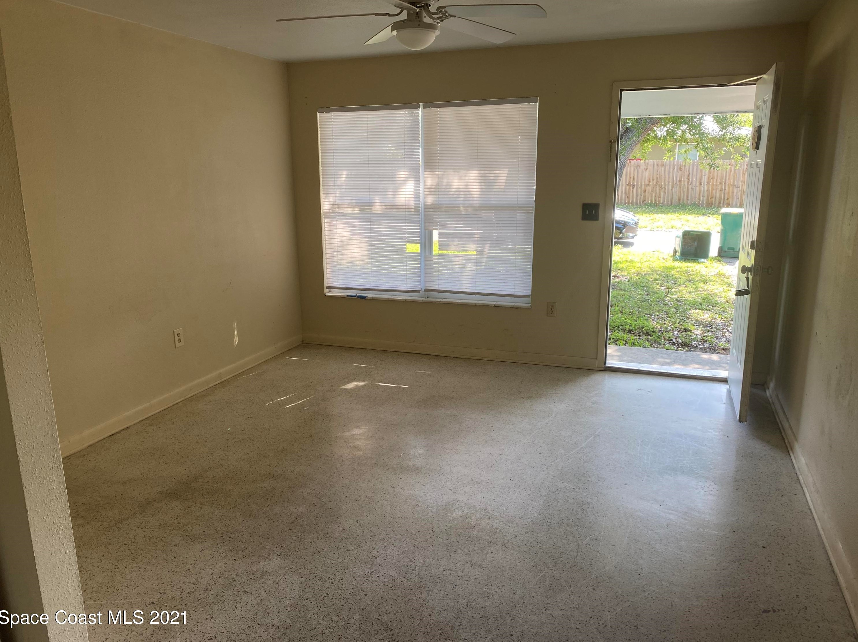 210 Wolverine St, Melbourne, FL 32935