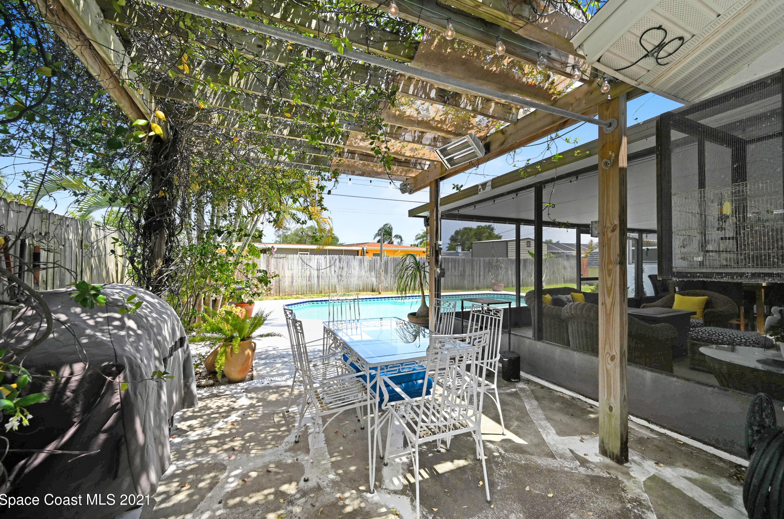 1550 Venus St, Merritt Island, FL 32953-3119