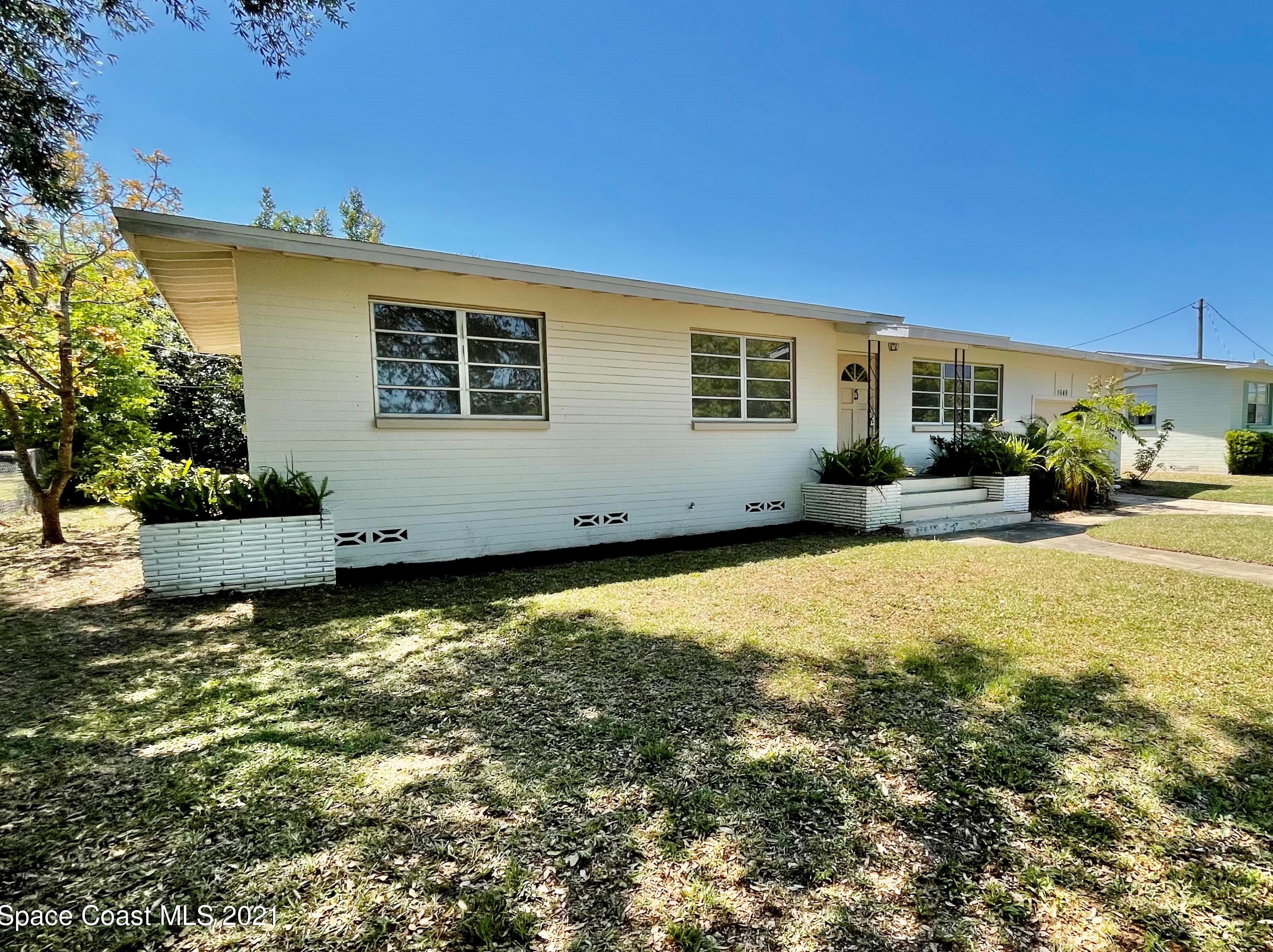 1648 Cordova Ave, Daytona Beach, FL 32117