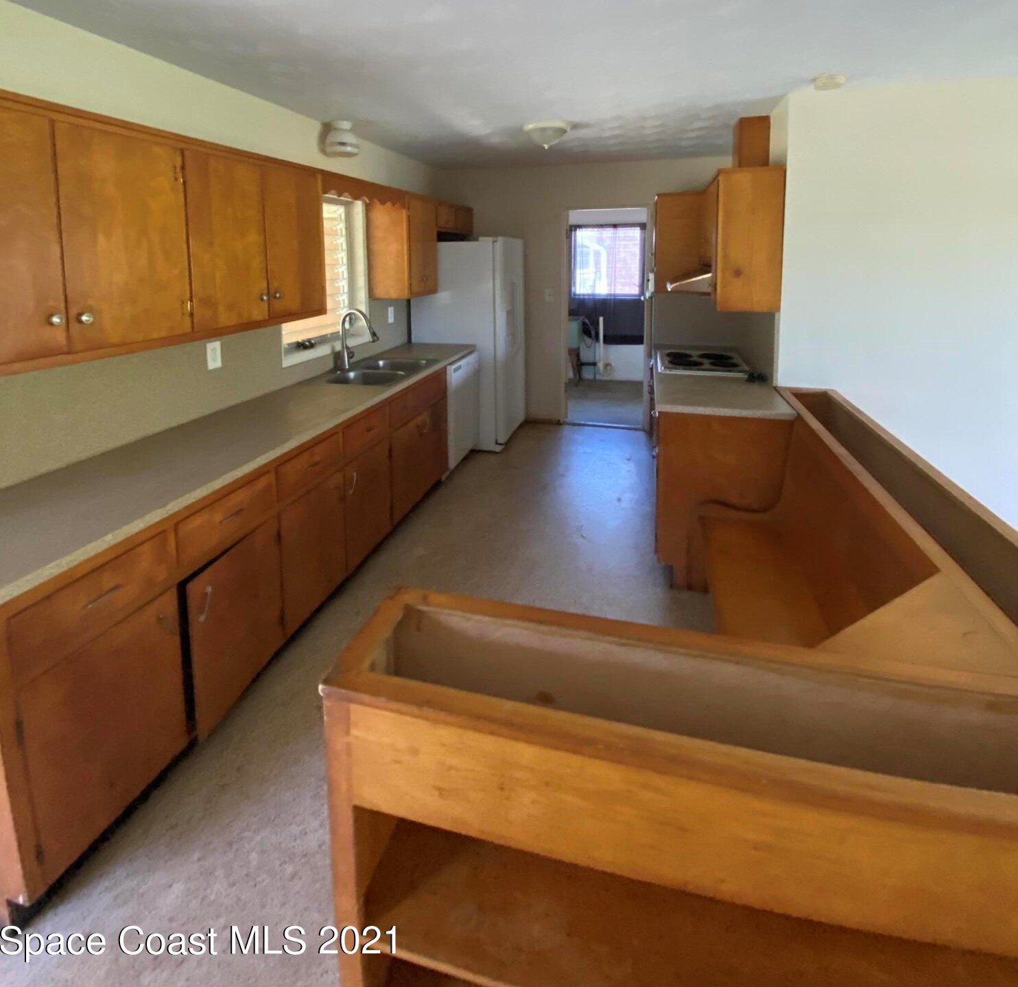 2386 Shenandoah Rd, Melbourne, FL 32905-2520