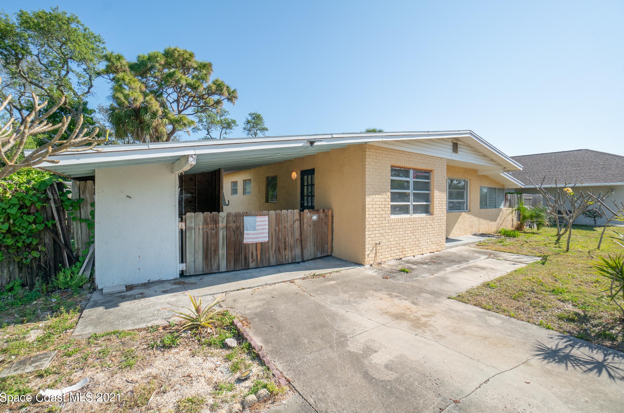 104 Dale Ave, Melbourne, FL 32935-6737