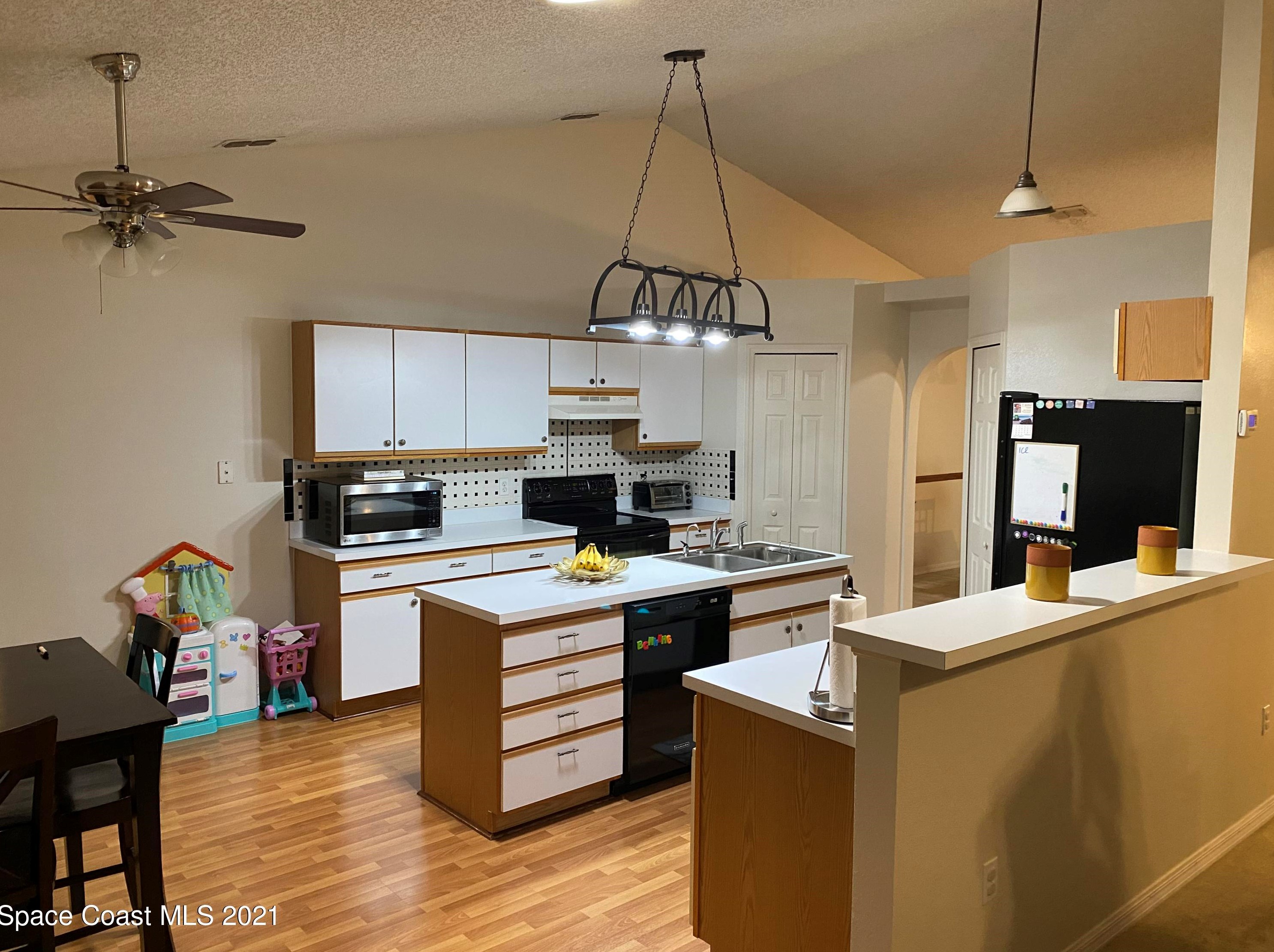 1298 Heberling St, Melbourne, FL 32907-7786