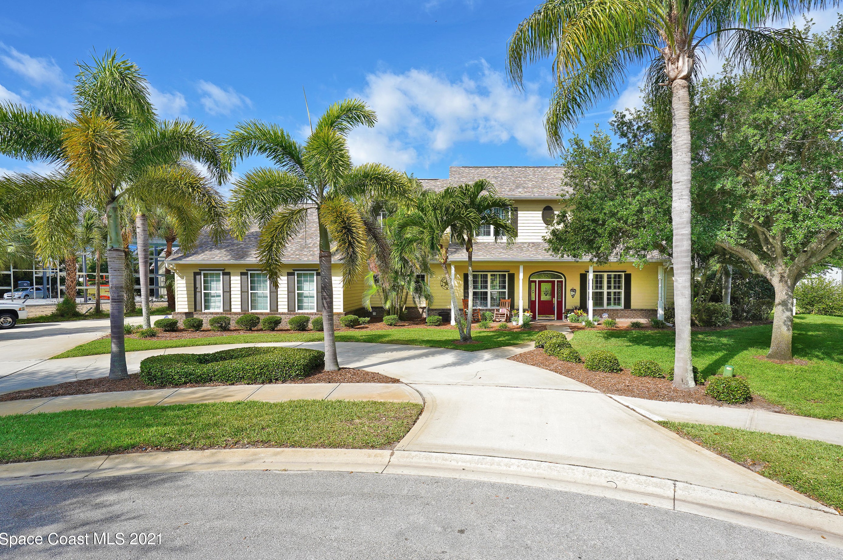701 Carriage Ln, Merritt Island, FL 32952-4157