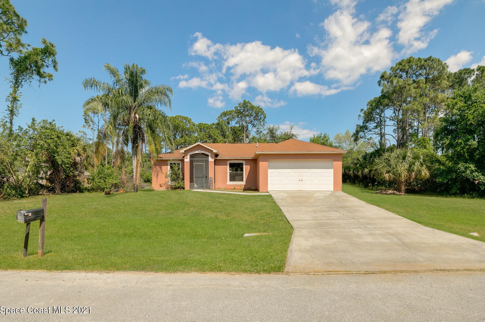 843 Aruba Ave, Melbourne, FL 32909-4342