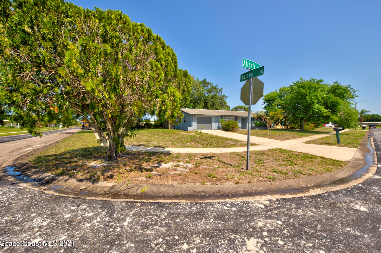 797 Atlanta Ave, Melbourne, FL 32905-5609