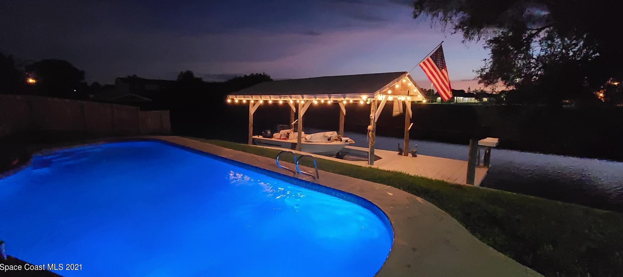 5 Florida Blvd, Merritt Island, FL 32953-3008
