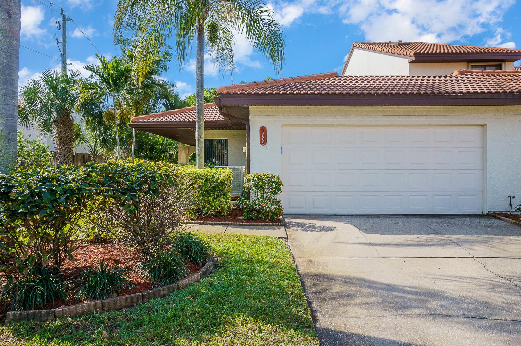 1609 Parkside Pl, Melbourne, FL 32937-4805