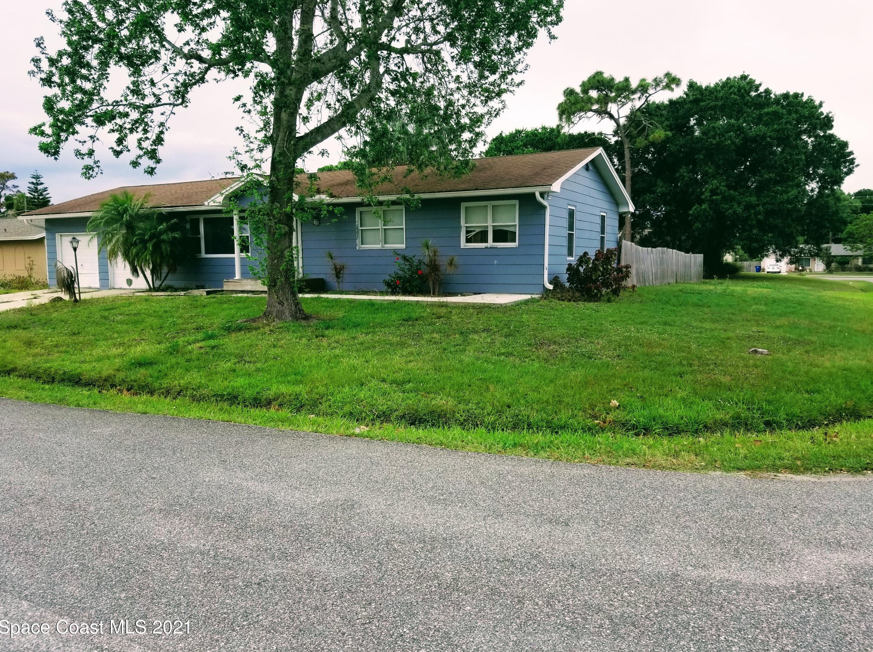 1697 Nona St, Melbourne, FL 32907-2406