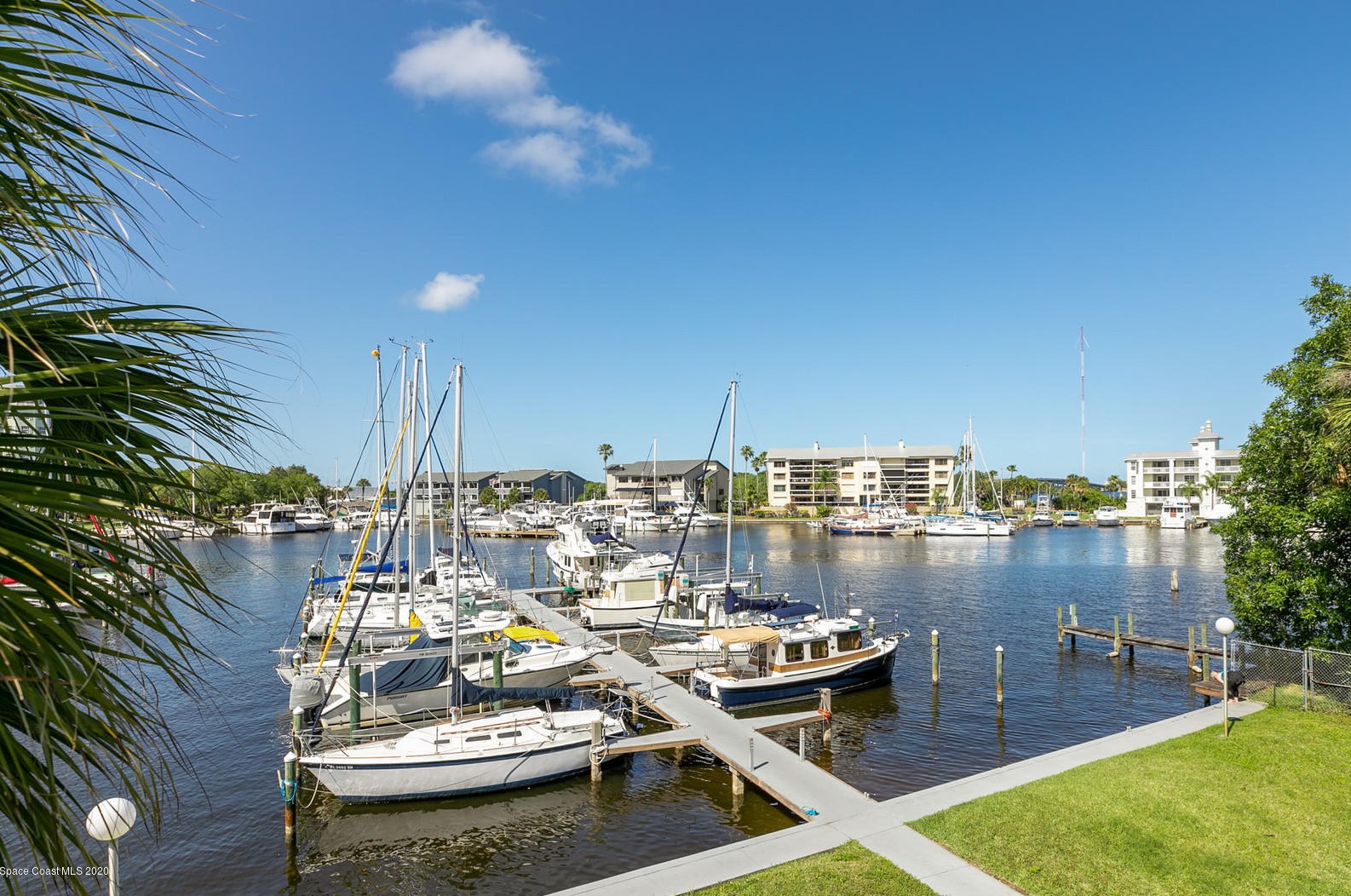 1208 River Dr #201, Melbourne, FL 32901