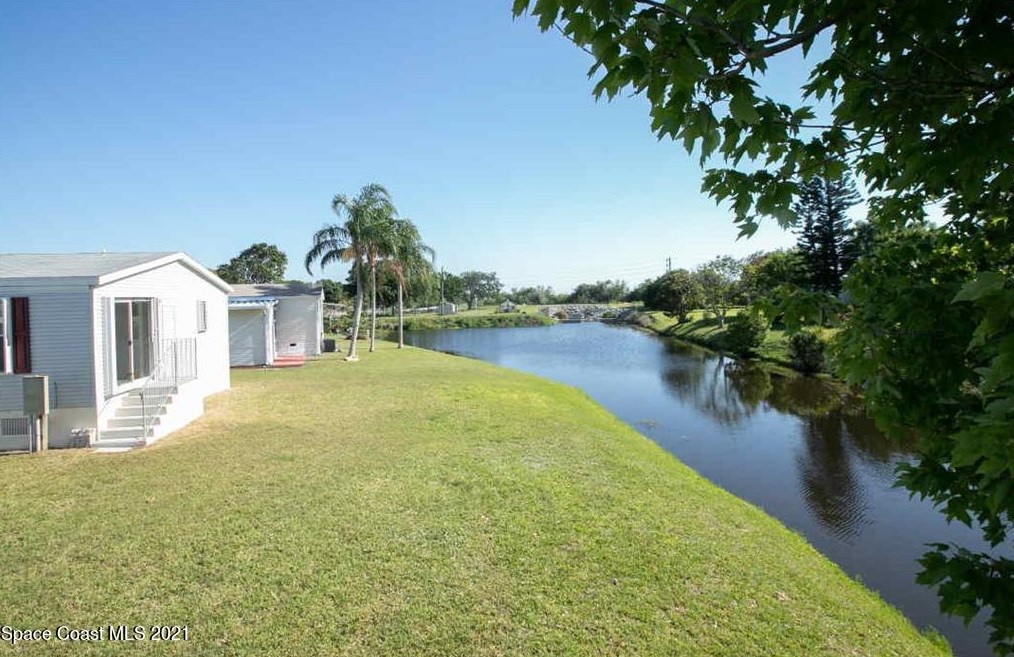 1149 Barefoot Cir, Sebastian, FL 32976