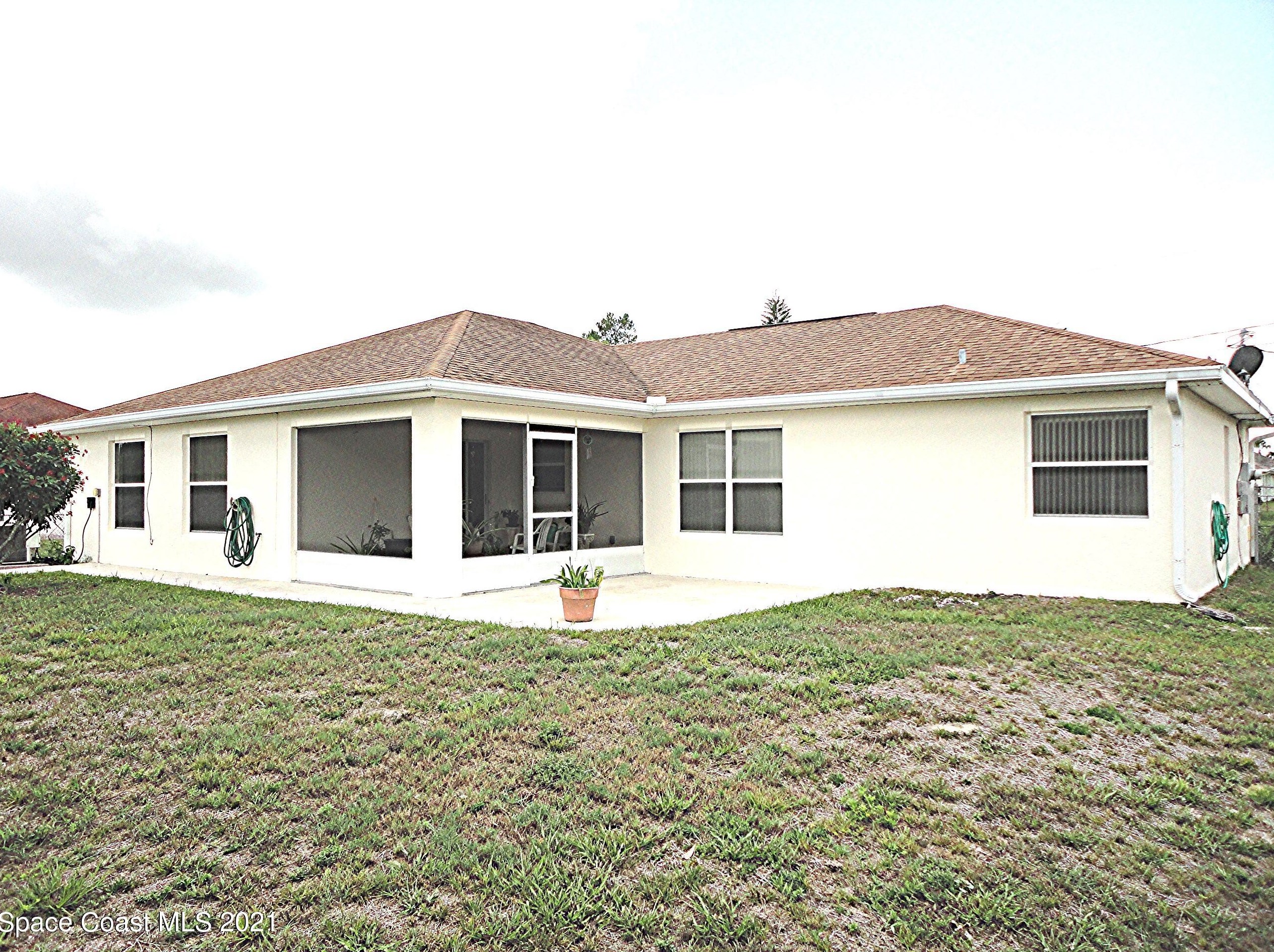 1515 Dallam Ave, Melbourne, FL 32907-8660