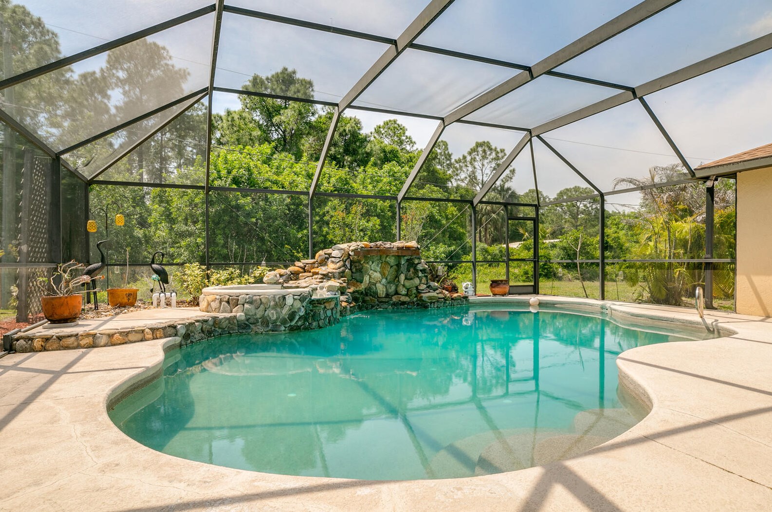 418 Carpenter Ave, Melbourne, FL 32907-2715