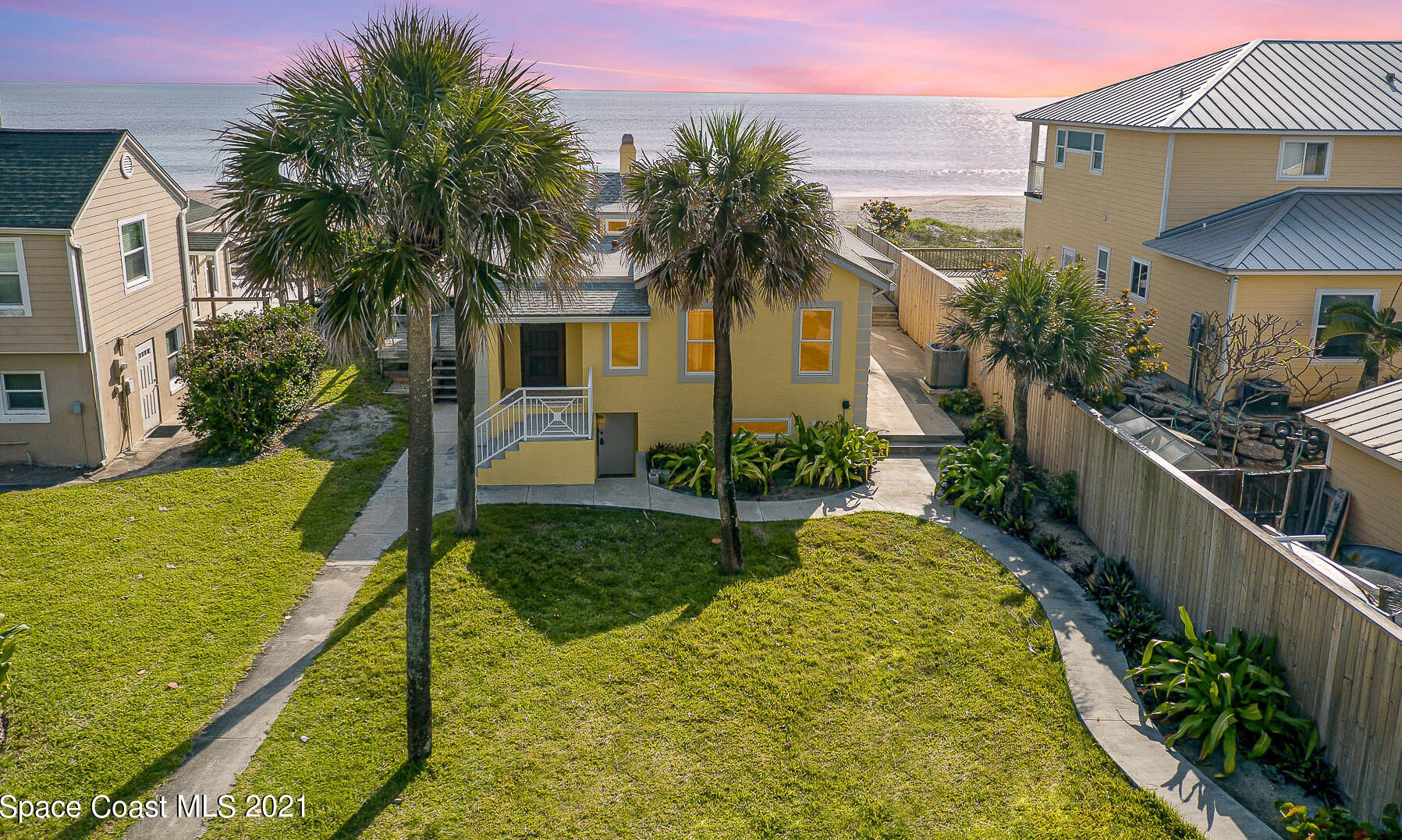 1207 Atlantic St, Melbourne, FL 32951-2309