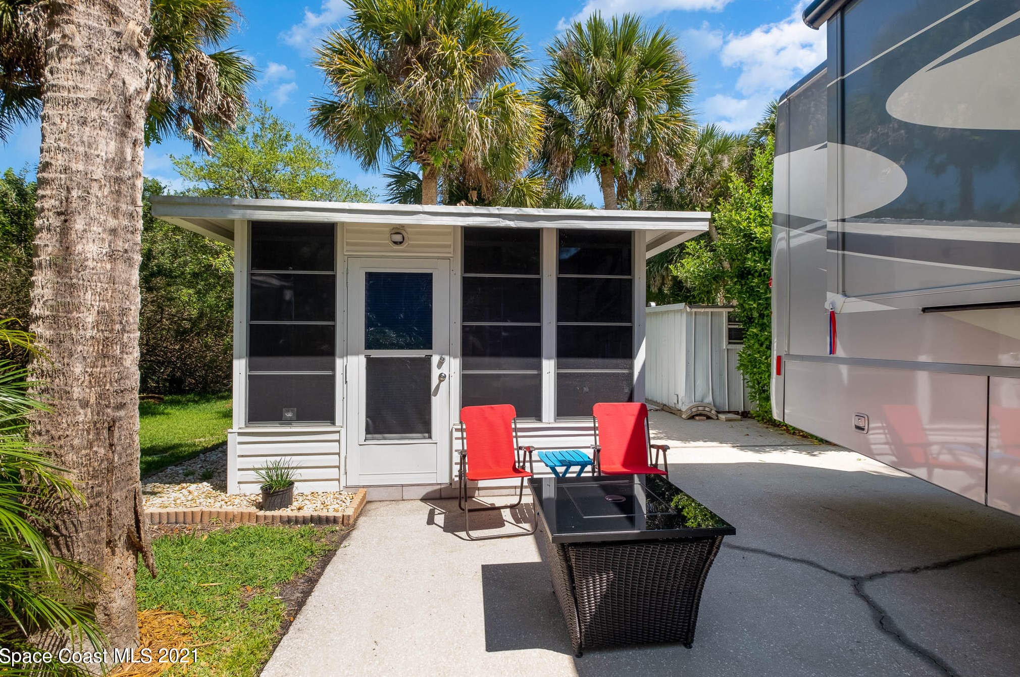 388 Oak Cove Rd, Titusville, FL 32780