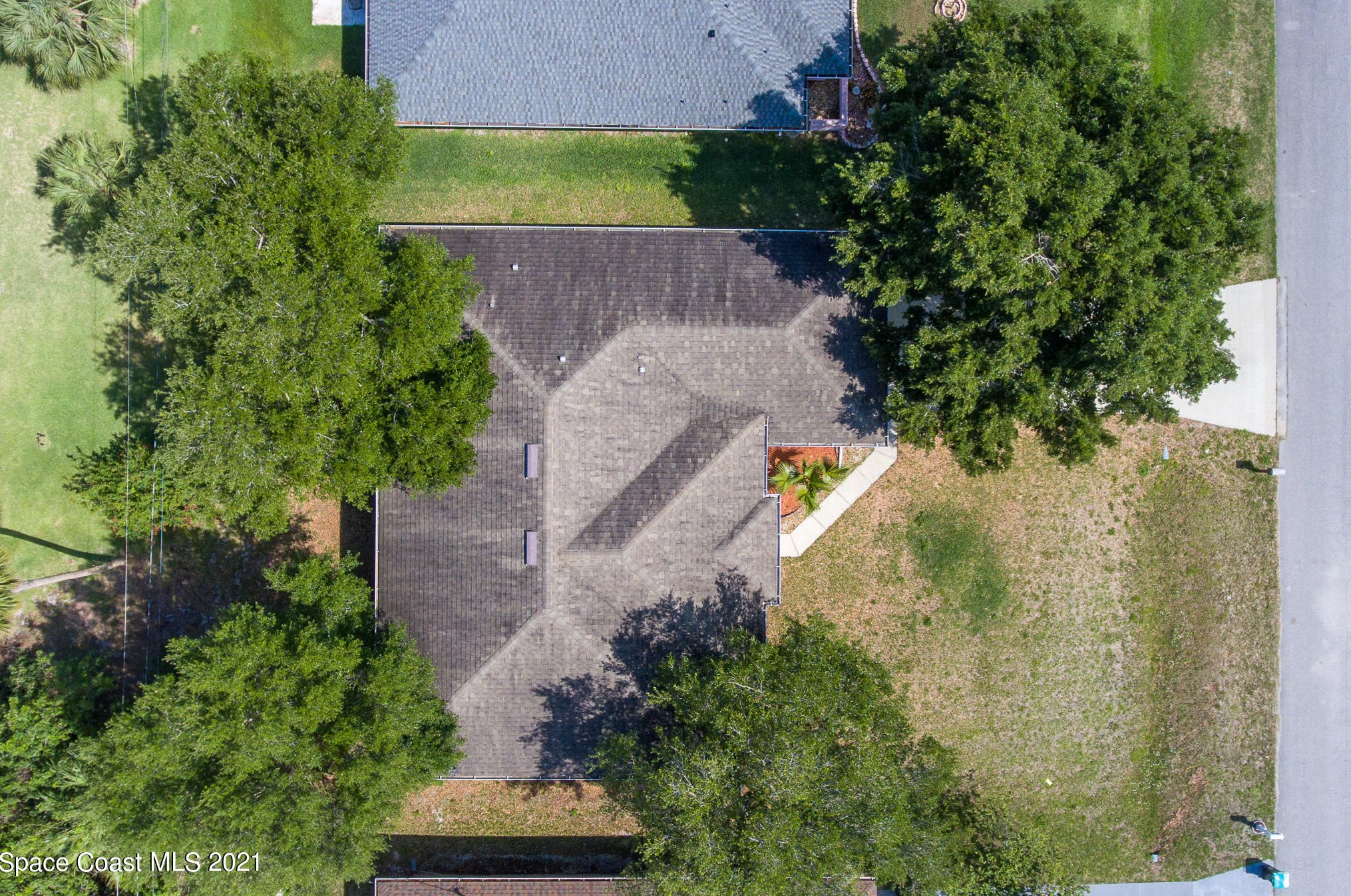 869 Seven Gables Cir, Melbourne, FL 32909-6510