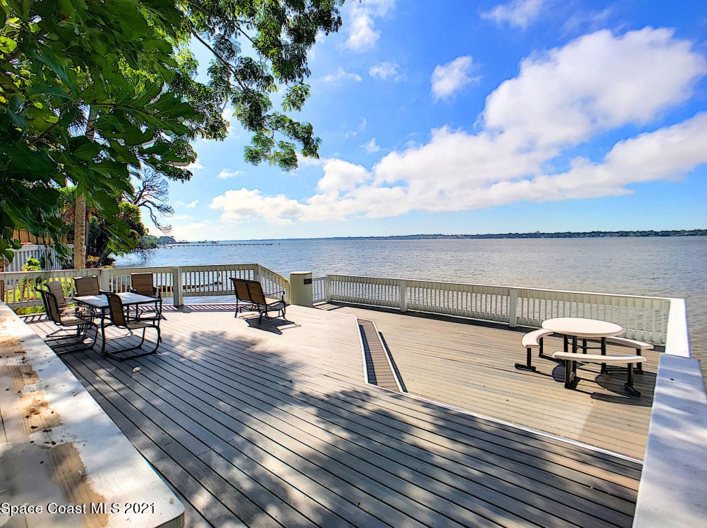 225 S Tropical Trail #210, Merritt Island, FL 32952