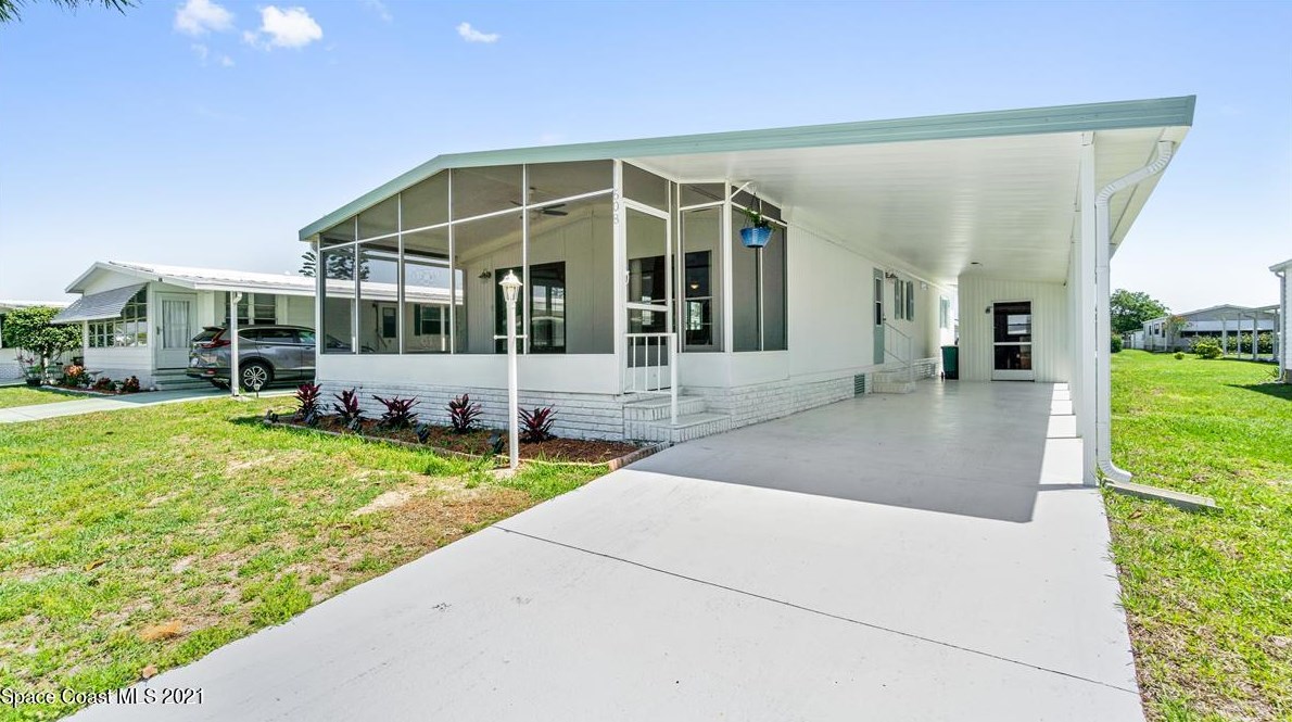 608 Bougainvillea Cir, Sebastian, FL 32976