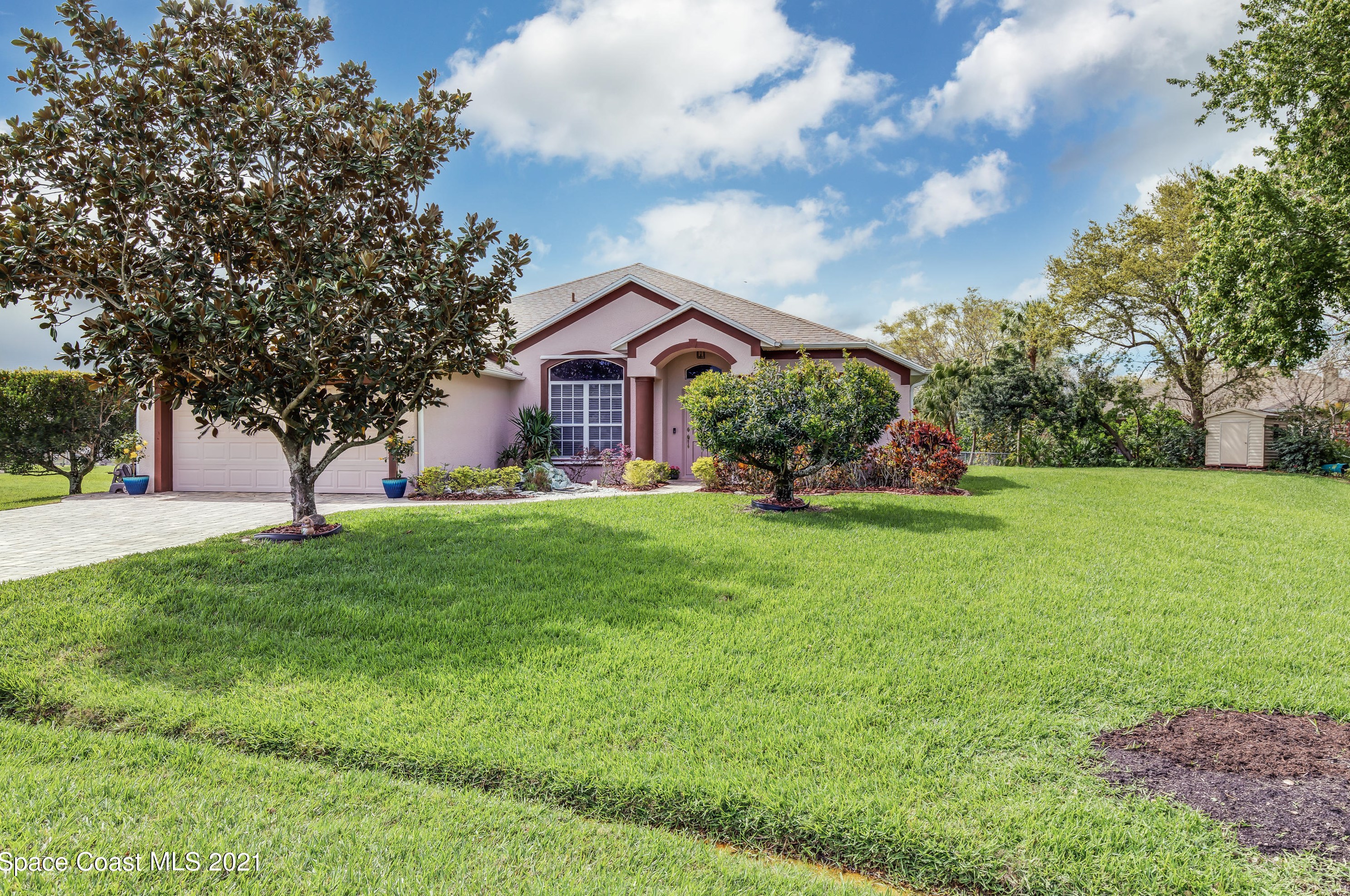 974 Pebble Ave, Melbourne, FL 32907-1209