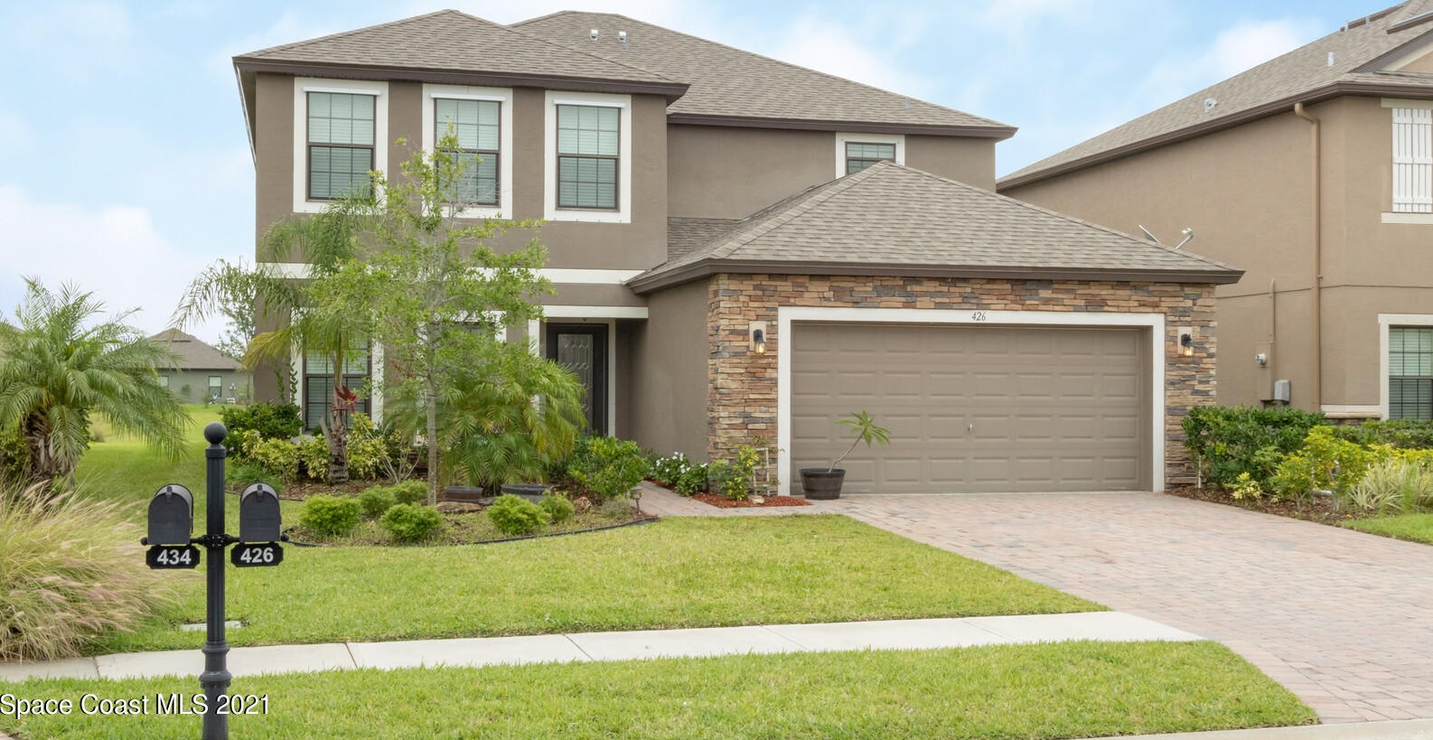 426 Dillard Dr, Melbourne, FL 32909-2367