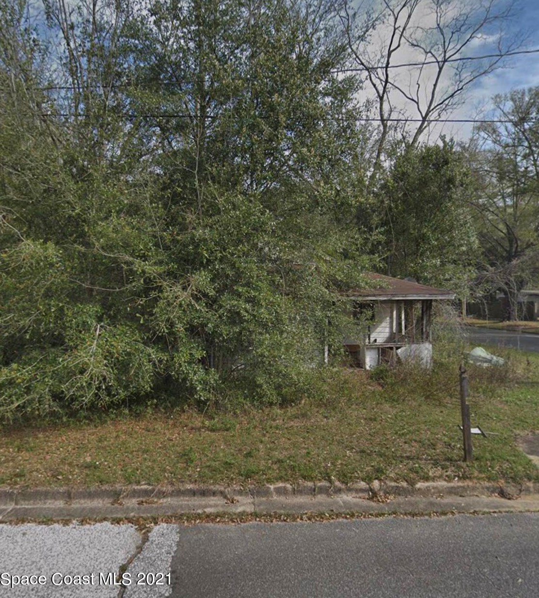 792 Walnut Ave, Crestview FL 32536-3920 exterior