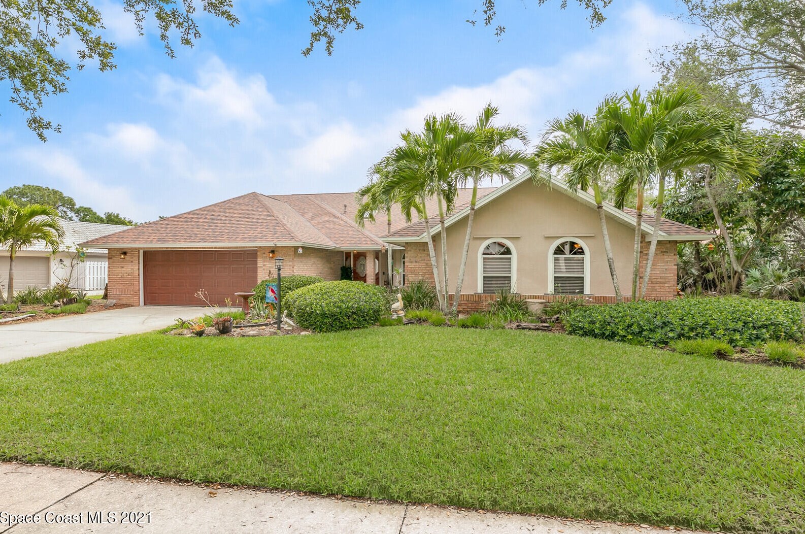 654 Hummingbird Dr, Melbourne, FL 32903-4770