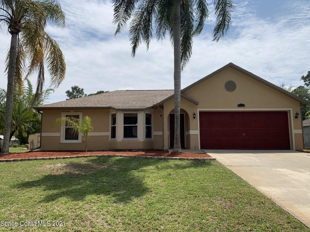 1328 Danforth St, Melbourne, FL 32908-6871