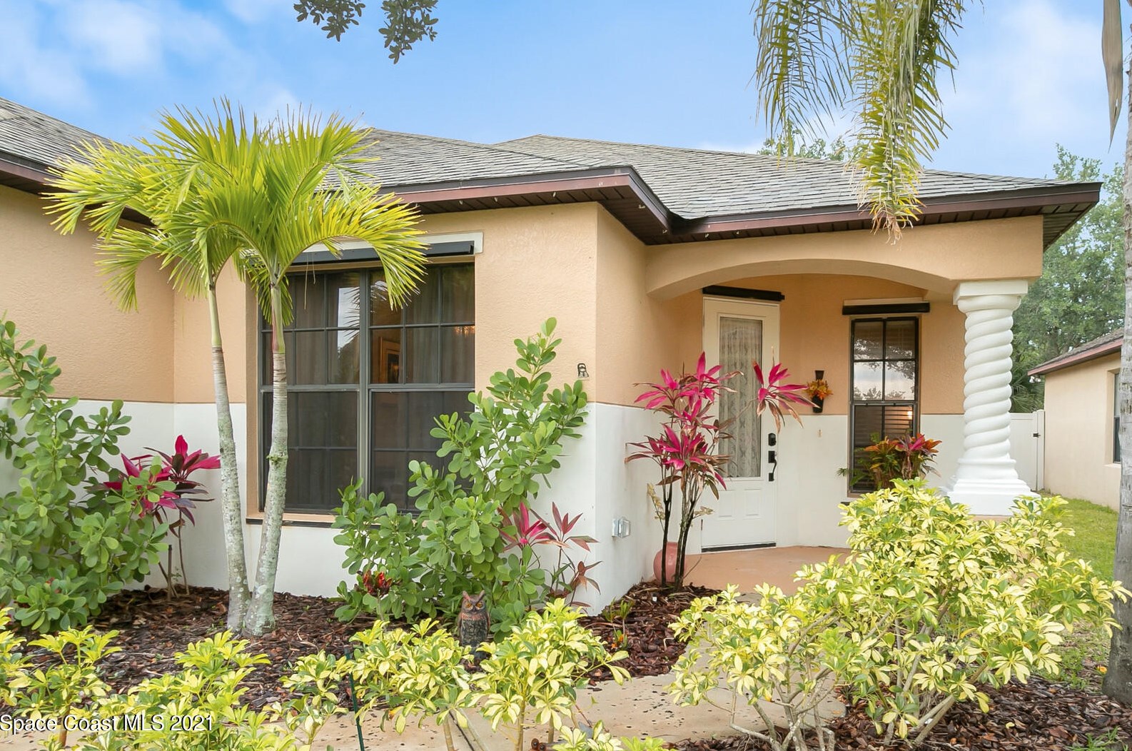 2512 Glenridge Cir, Merritt Island, FL 32953