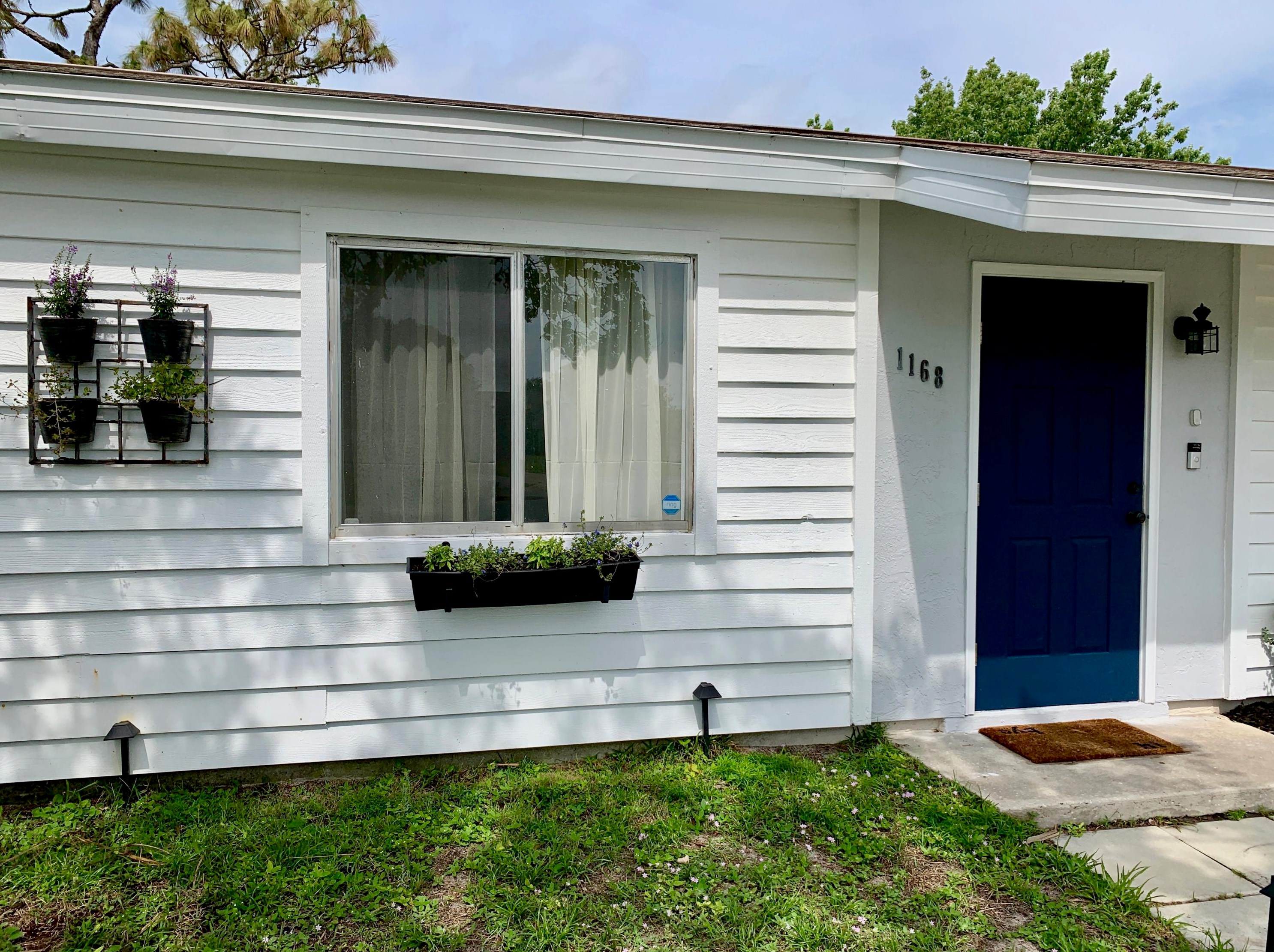 1168 Hampshire Ave, Melbourne, FL 32905-3721