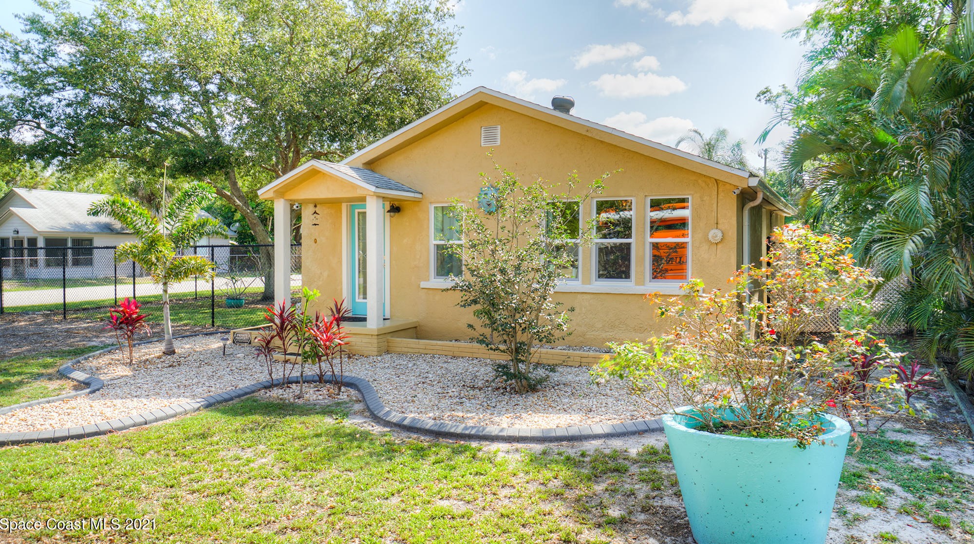 1801 Fletcher St, Melbourne, FL 32901-4421