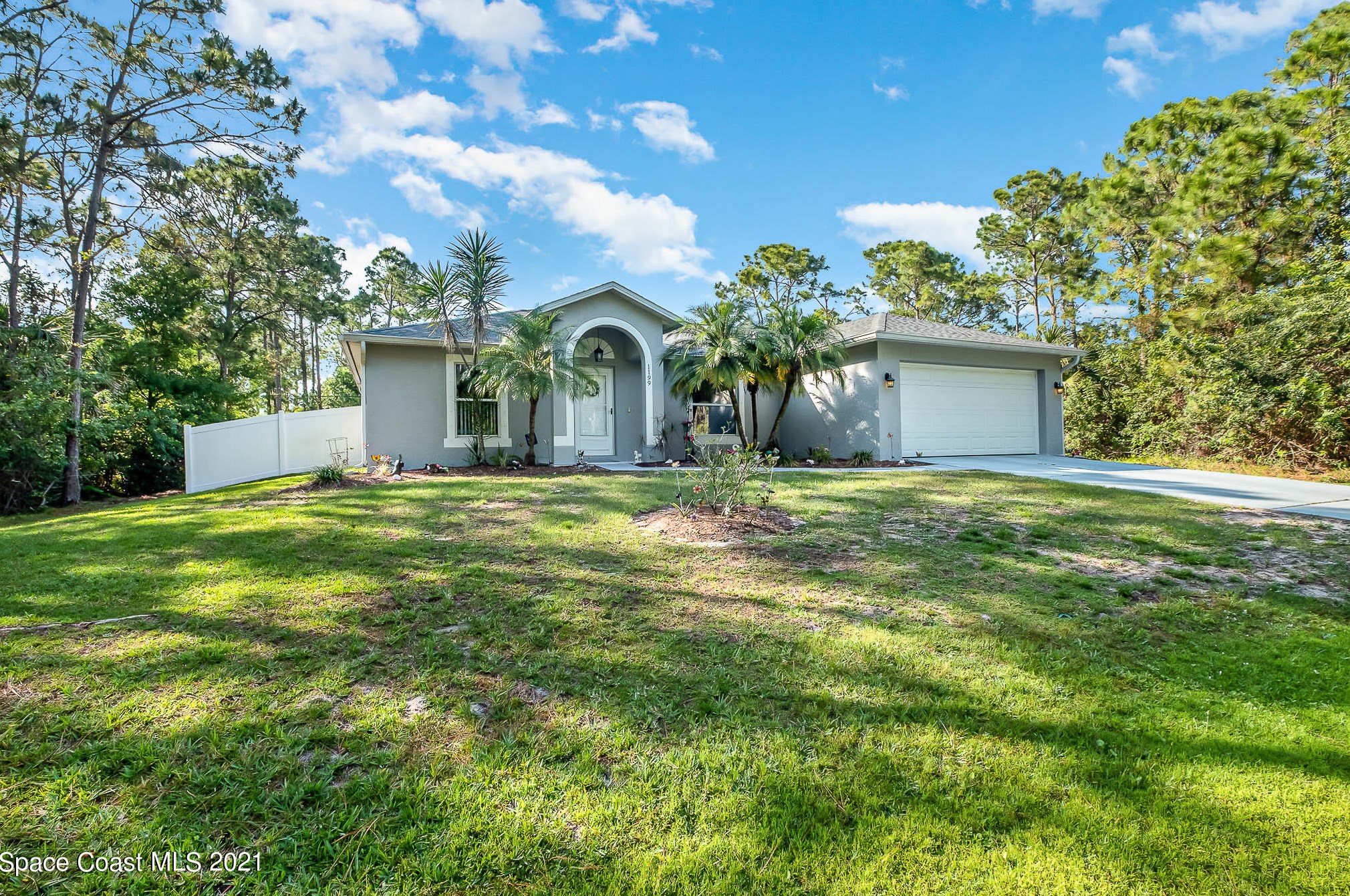 1199 Weldon St, Melbourne, FL 32909-5587