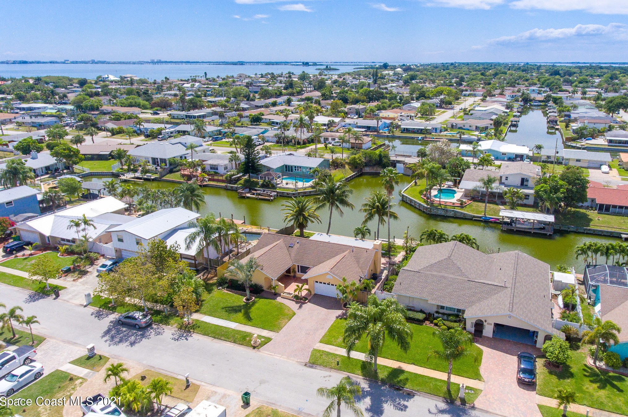 1545 Monte Carlo Ct, Merritt Island, FL 32952-5665
