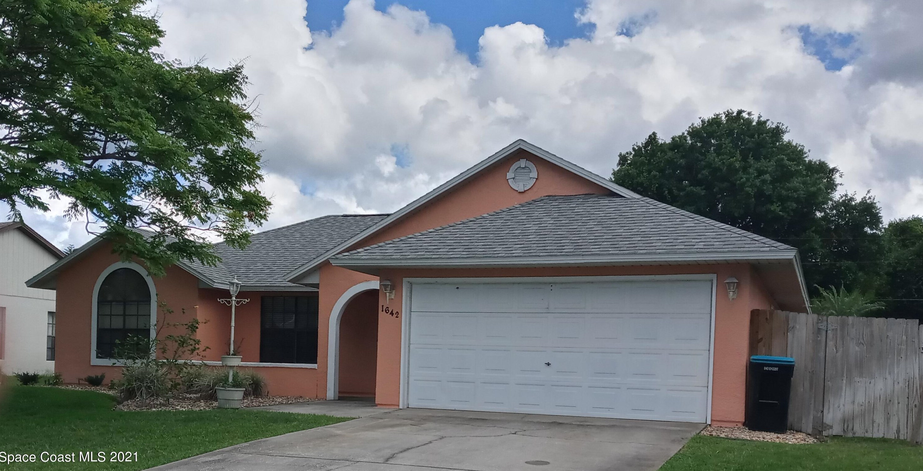 1642 Lara St, Melbourne, FL 32907-2421