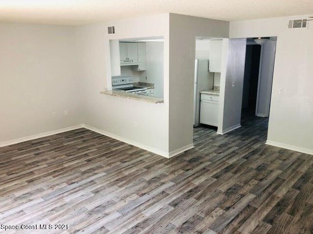 2761 Patty Ln, Melbourne, FL 32935-8969