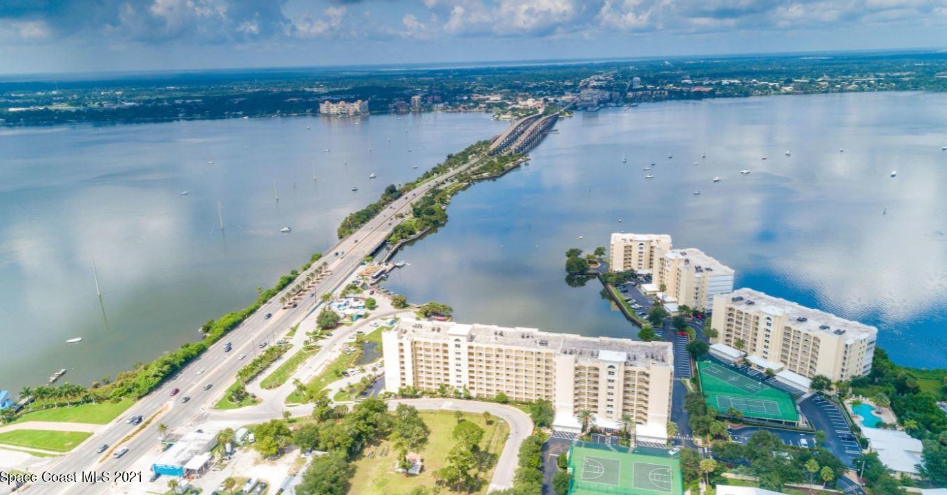 134 Starboard Ln Apt 602, Merritt Island, FL 32953