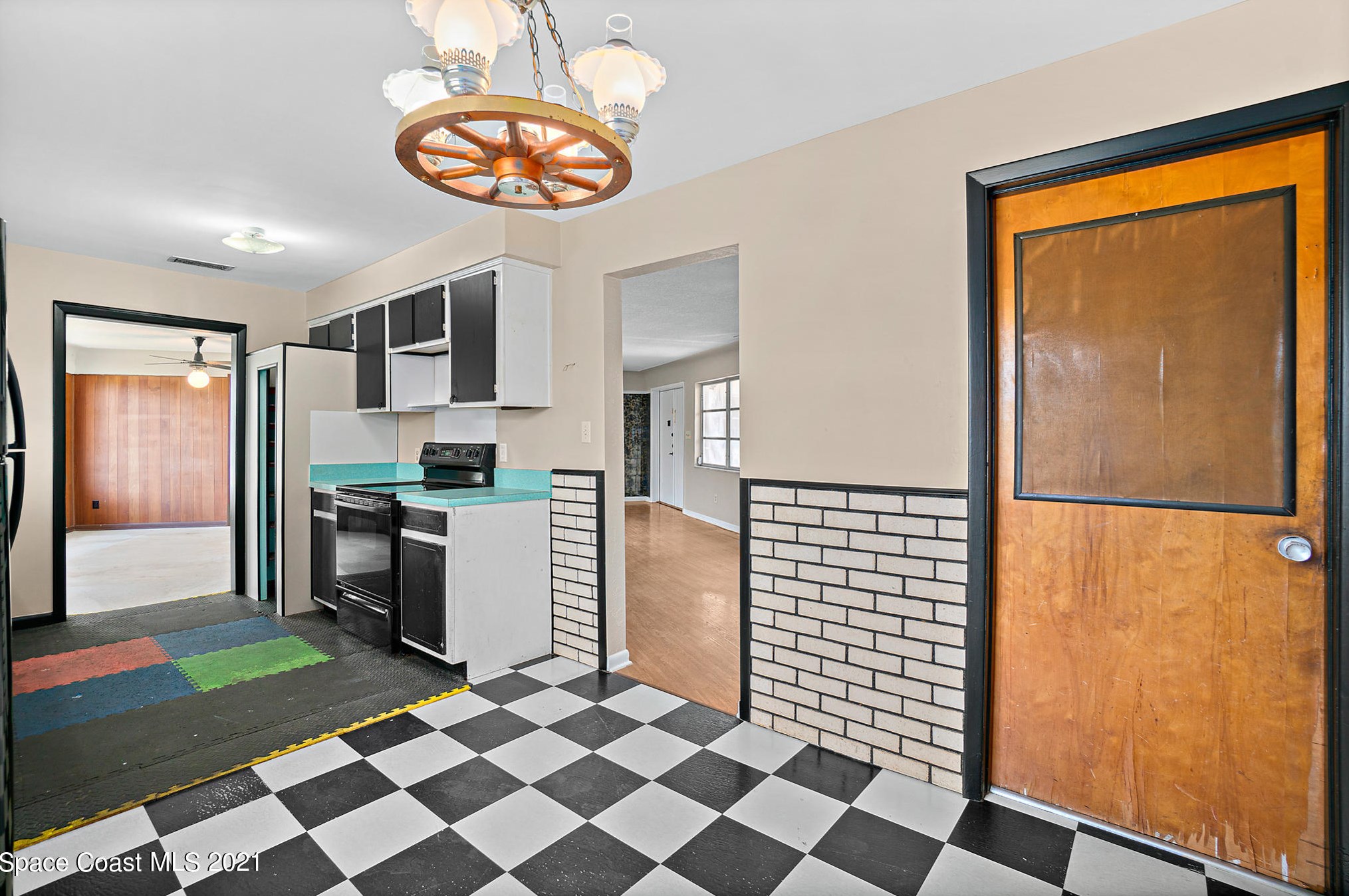 475 Needle Blvd, Merritt Island FL  32953-6109 exterior